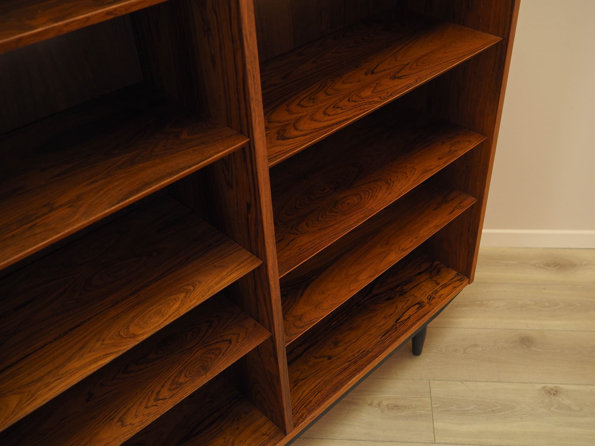 Bookcase, brown rosewood, black wood, Hundevad&Co., Denmark, 1970s. - 313693