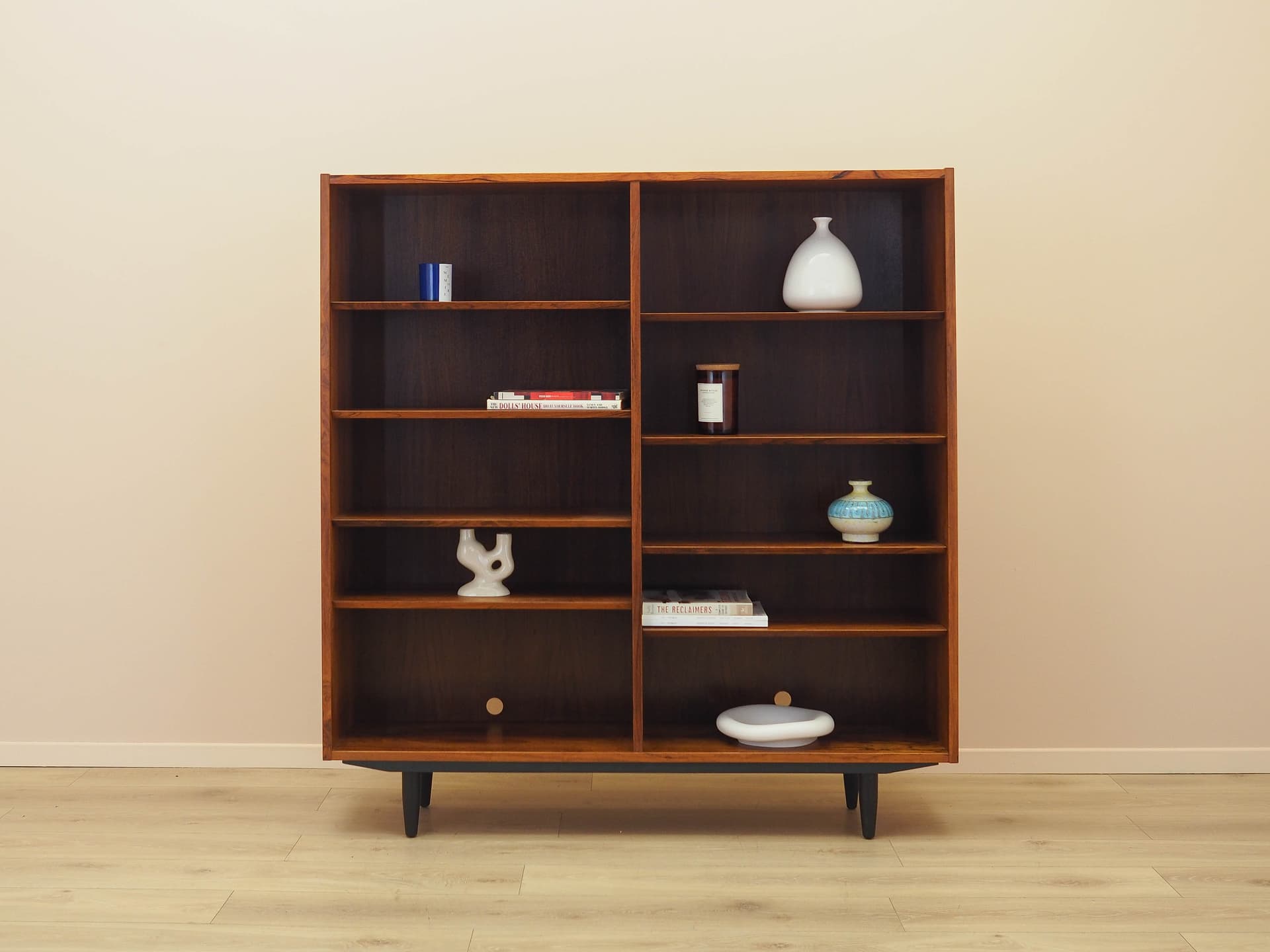 Bookcase, brown rosewood, black wood, Hundevad&Co., Denmark, 1970s. - 313687