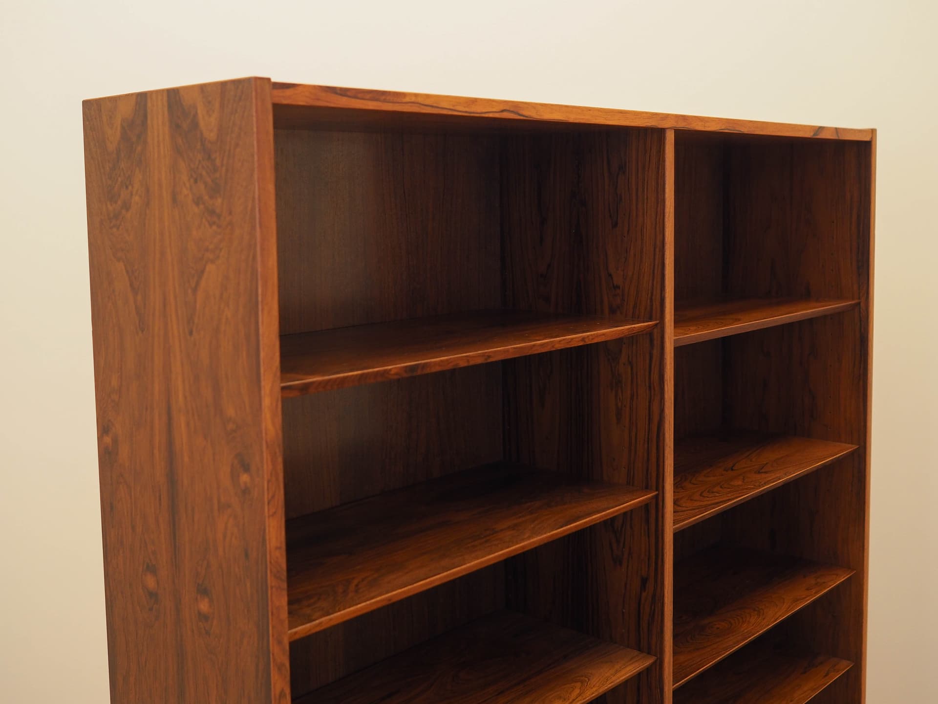 Bookcase, brown rosewood, black wood, Hundevad&Co., Denmark, 1970s. - 313691