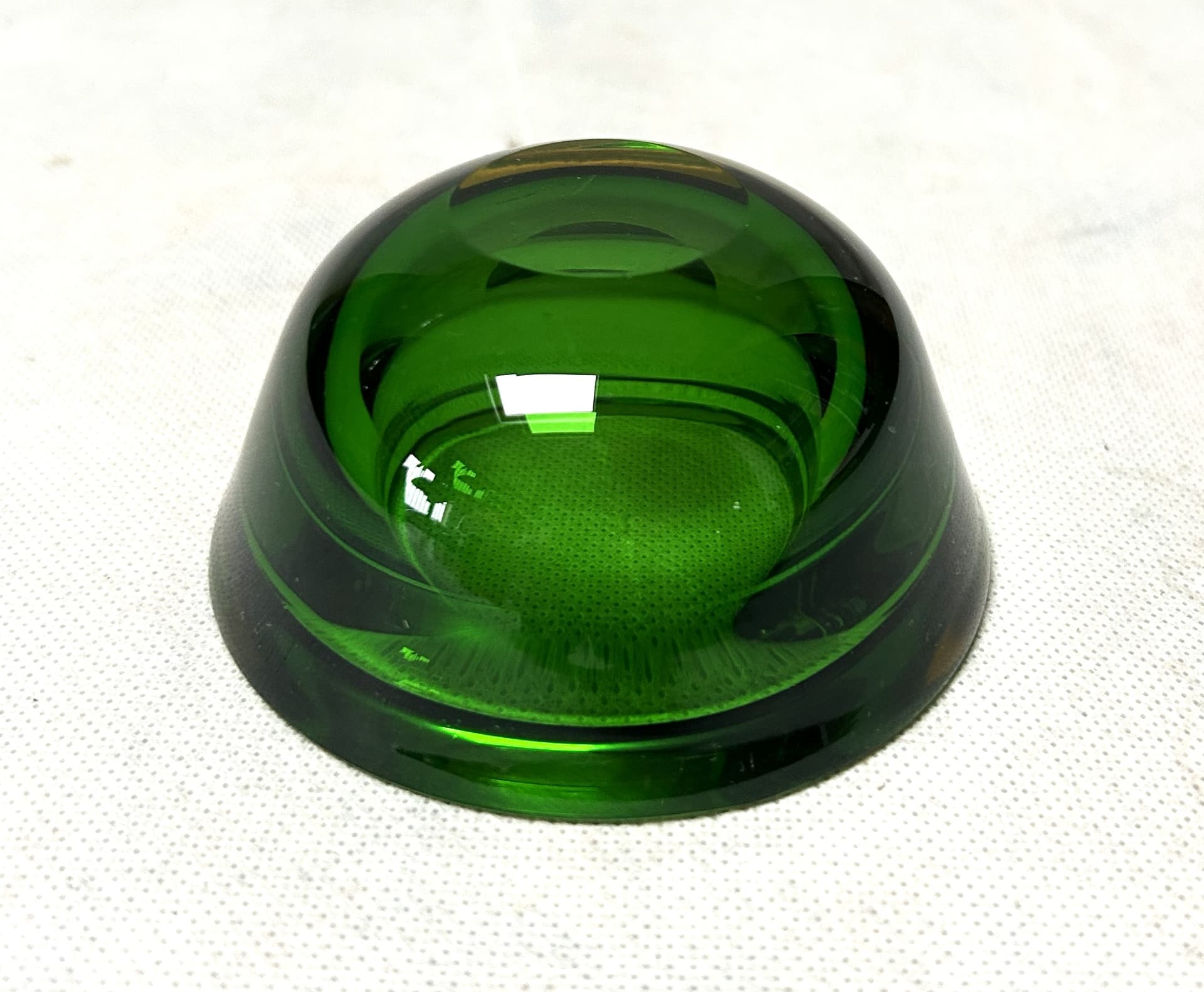 Bowl Sommerso, green, glass, Murano, Italy, 1960s. - 313782