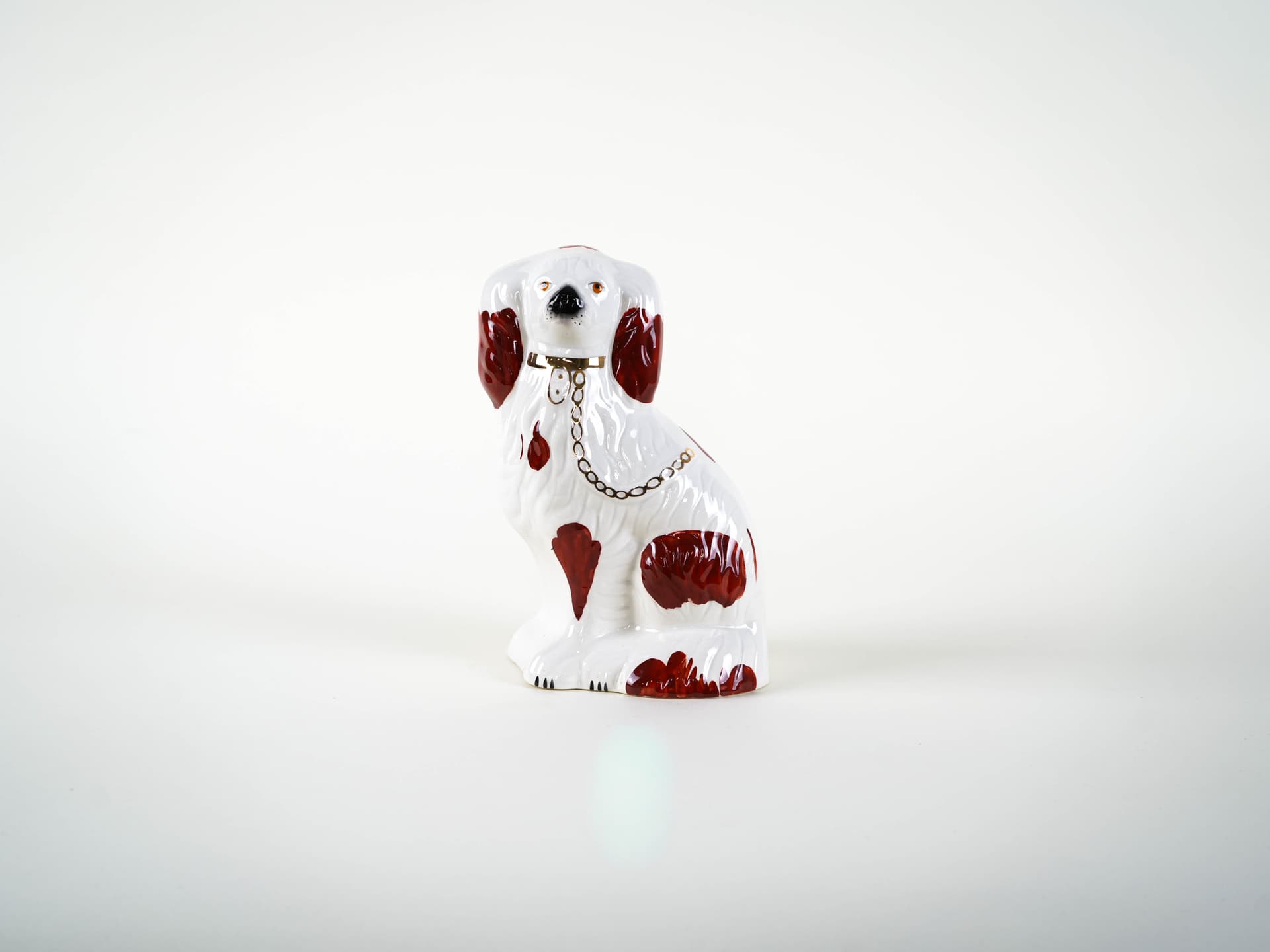 Dog figurine, white burgundy gold ceramics, Beswick England, United Kingdom, 1960s. - 313870