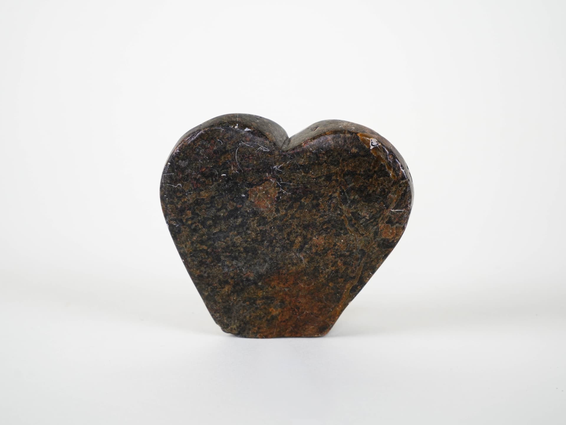 Abstract sculpture, green stone, Denmark, 1980s. - 313973