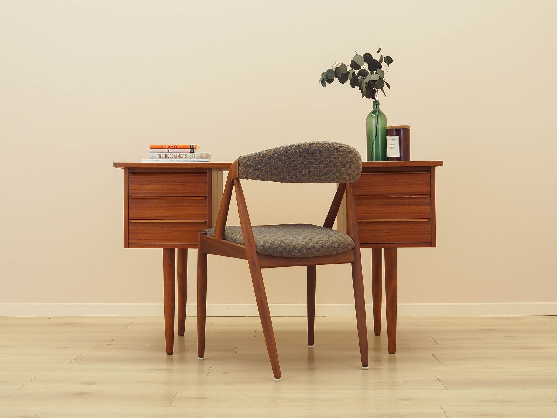 Desk, teak, Denmark, 1970s. - 314089