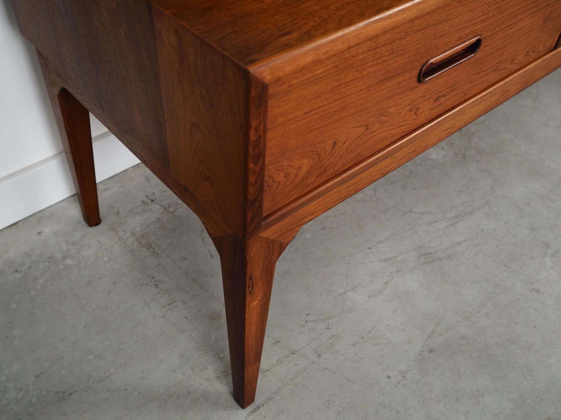 Highboard, palisander ciemnobrązowy, proj. S. Hansen, Dania, lata 60. - 23403