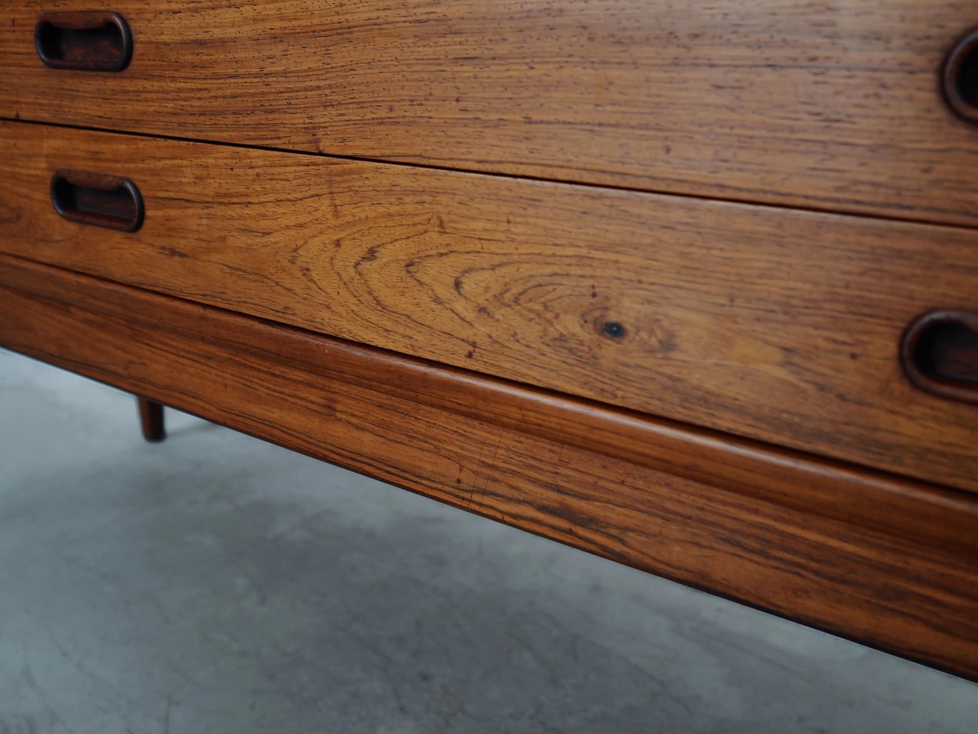 Highboard, palisander ciemnobrązowy, proj. S. Hansen, Dania, lata 60. - 23405