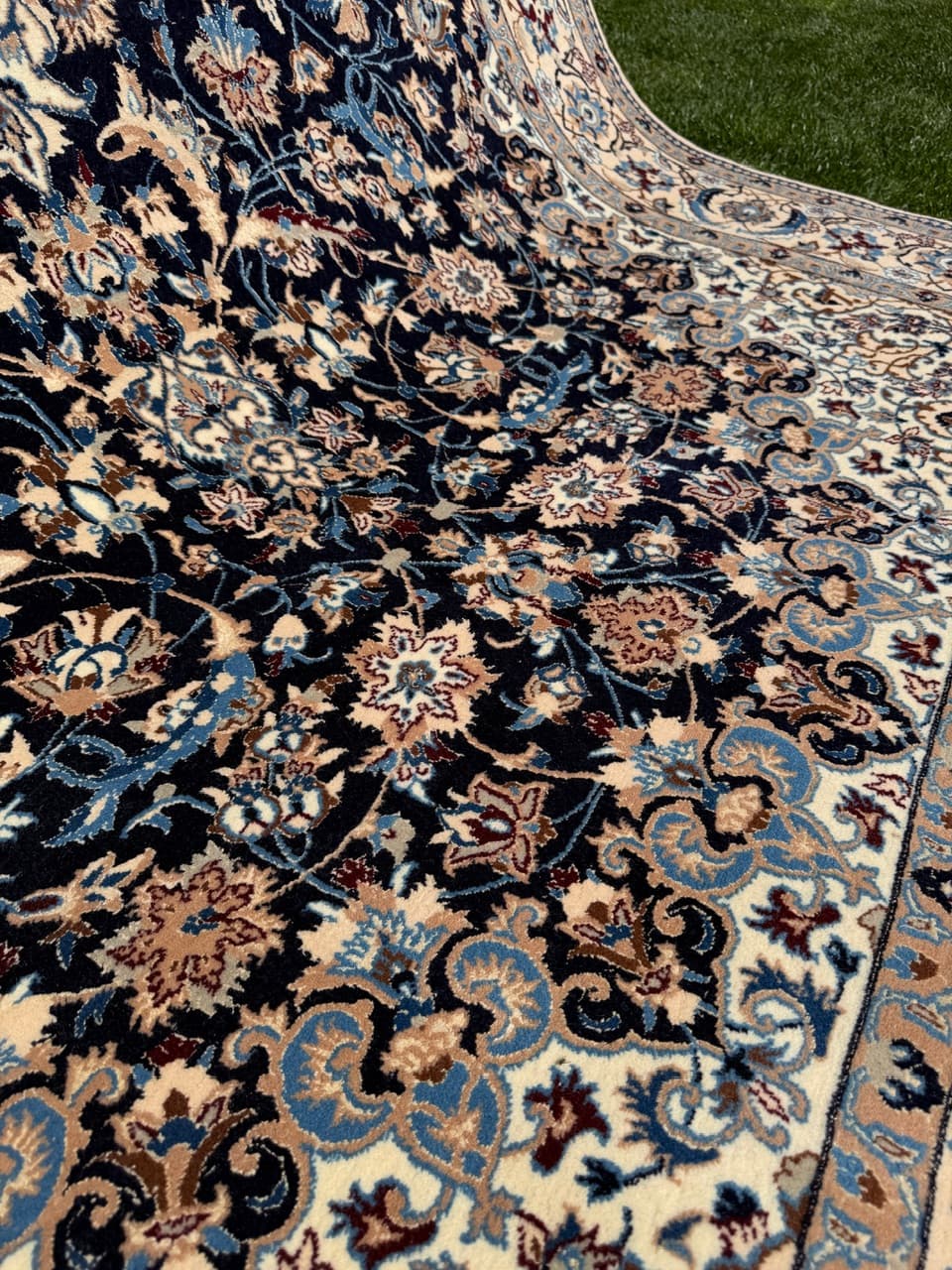 Persian Rug Nain 315x210 cm, navy blue, wool and silk, Iran - 314181