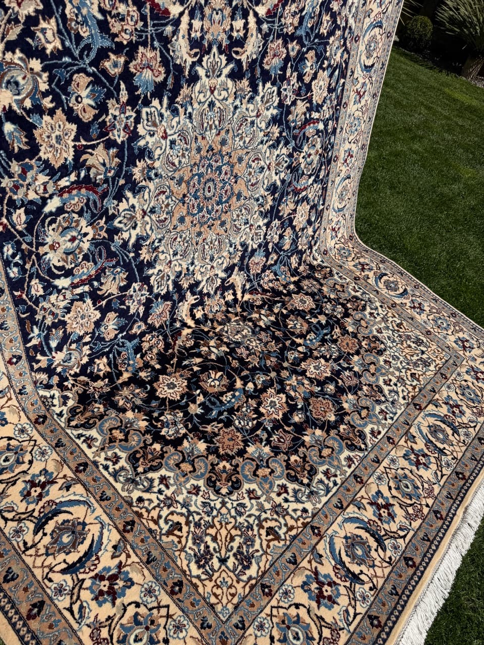 Persian Rug Nain 315x210 cm, navy blue, wool and silk, Iran - 314191