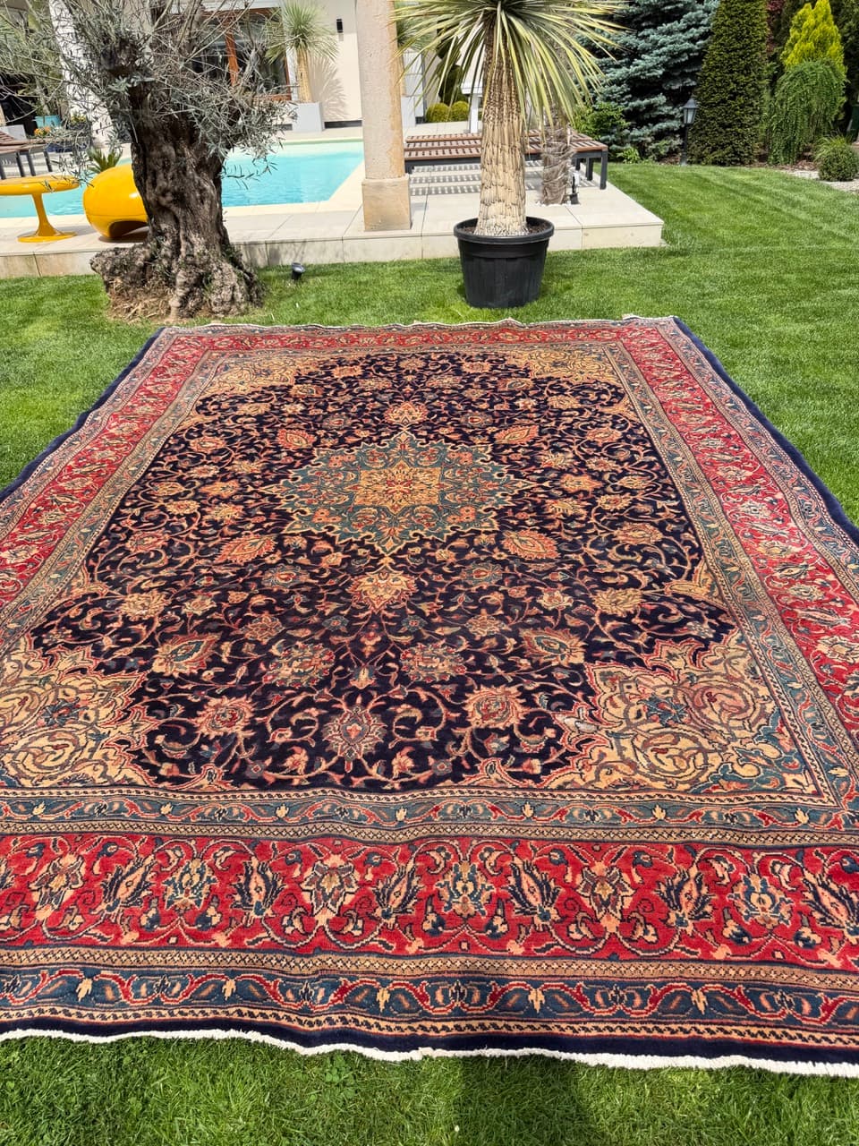 Rug Isfahan 400x300 cm, navy blue, wool, Iran - 314247