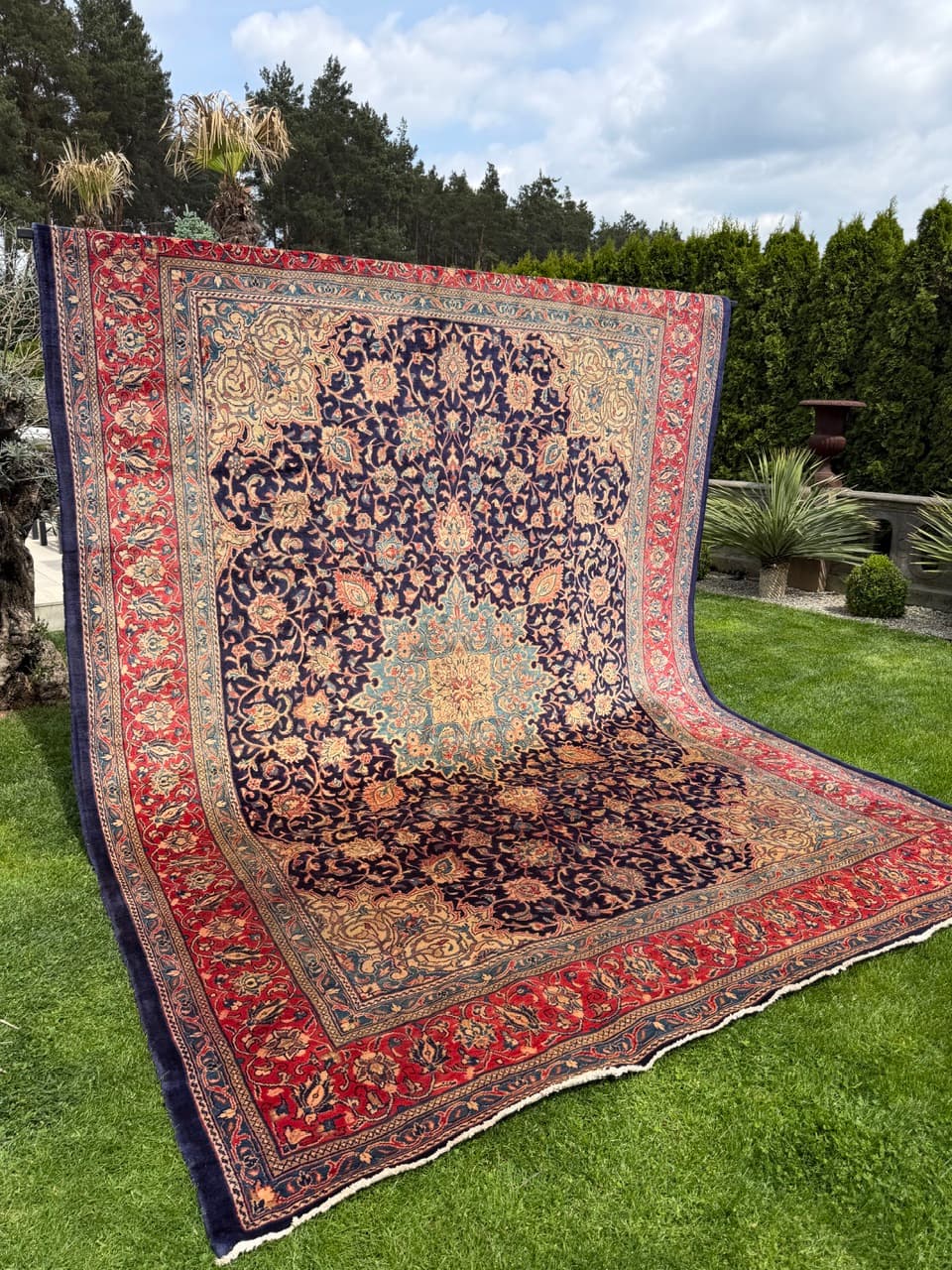 Rug Isfahan 400x300 cm, navy blue, wool, Iran - 314236