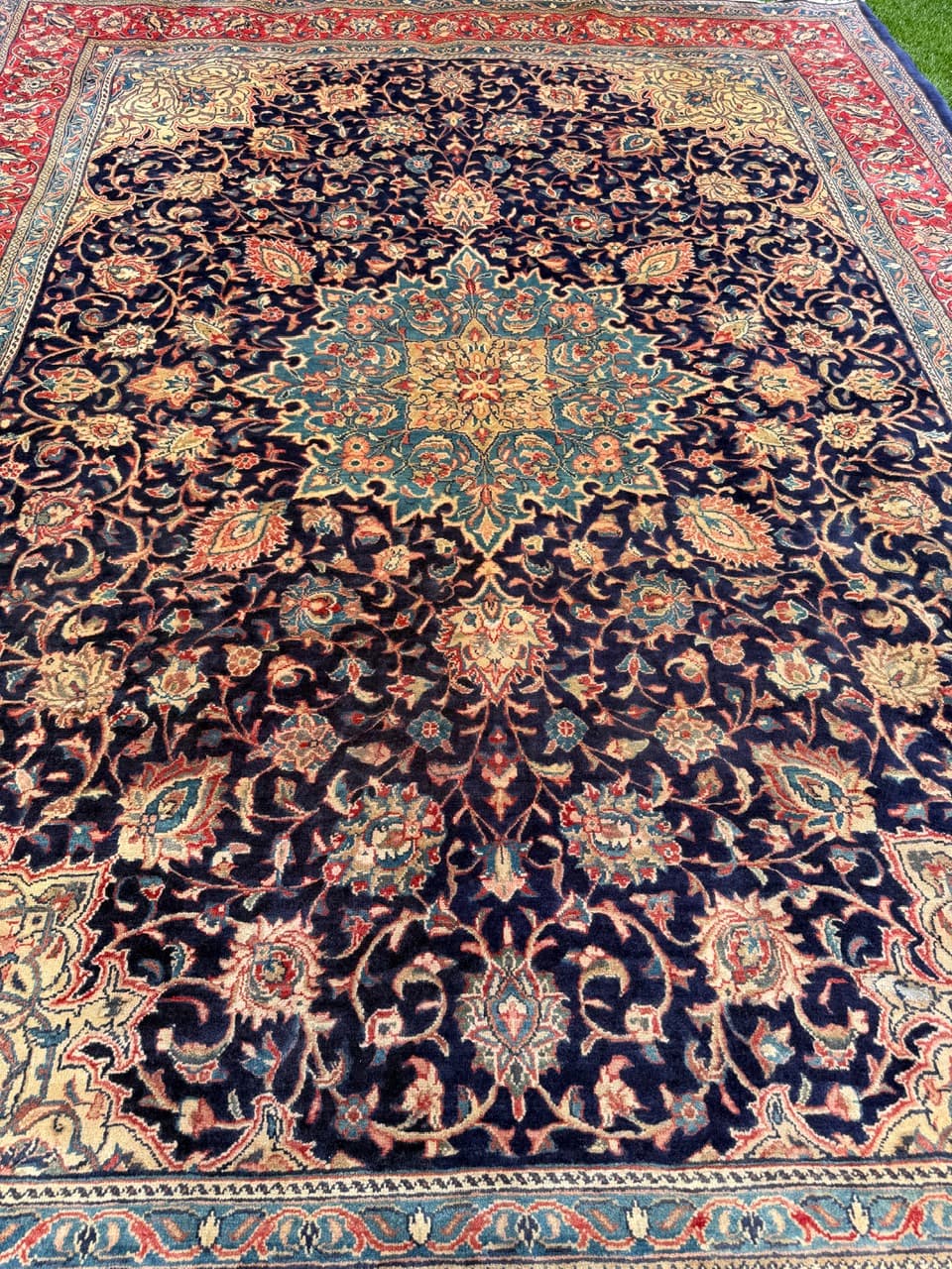 Rug Isfahan 400x300 cm, navy blue, wool, Iran - 314246
