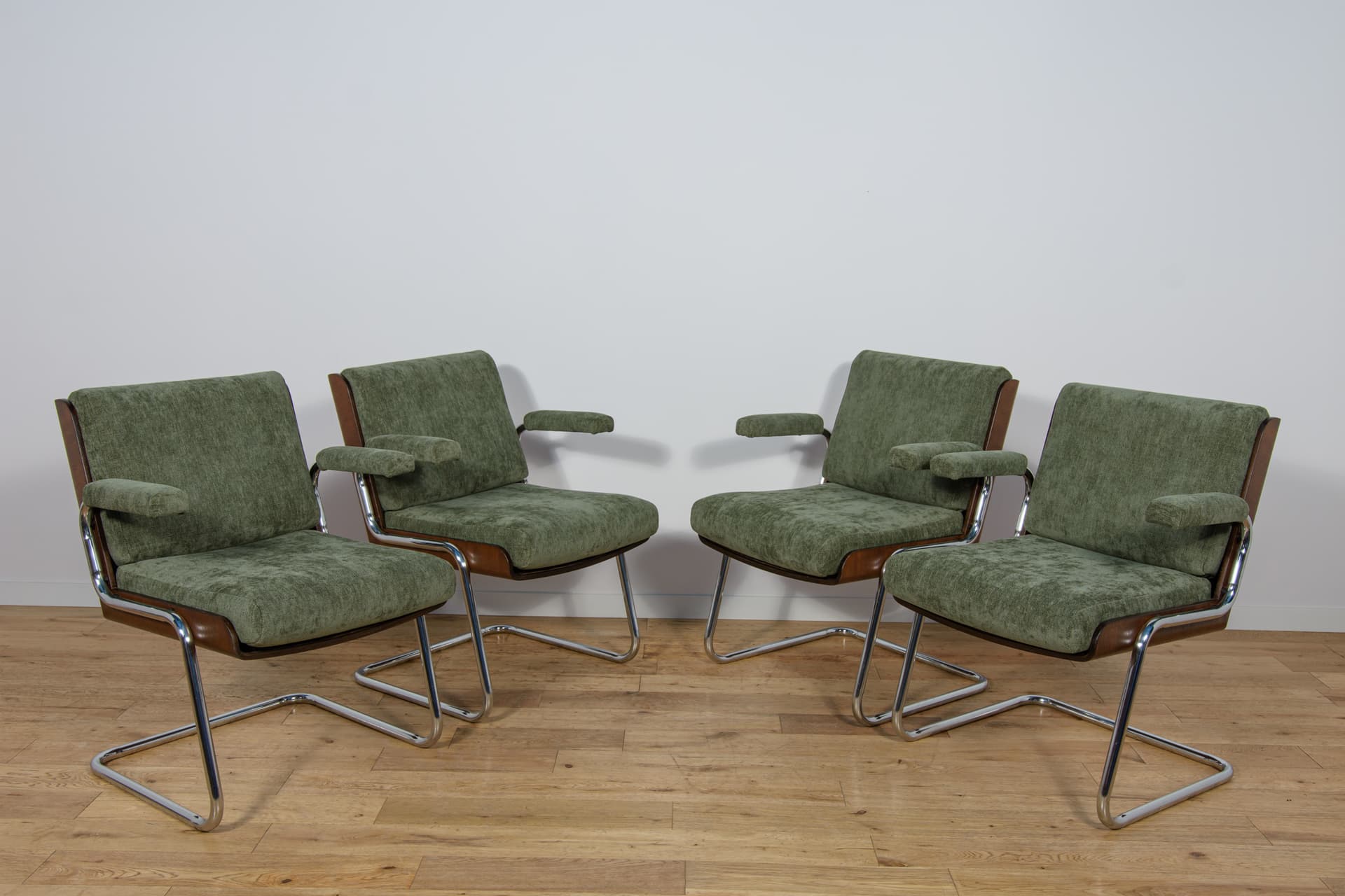komplet czterech foteli, teak ciemnobrązowy, chrom srebrny, tkanina zielona, Gordon Russell, Wielka Brytania, lata 70. - 314263