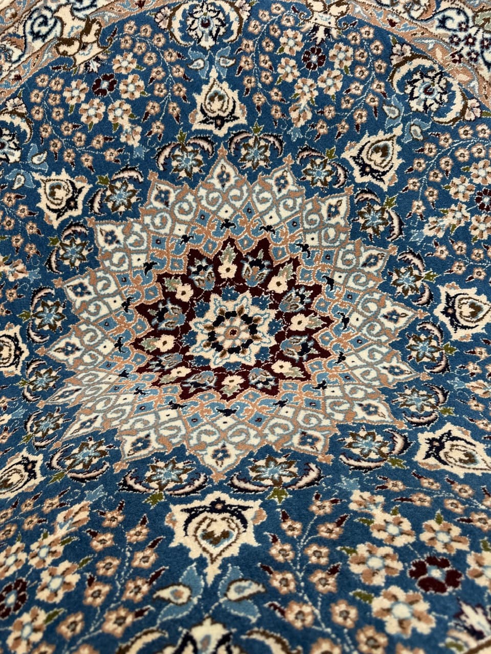 Rug Round Nain 140x140 cm, blue, Kashmiri wool, silk, Iran - 314626