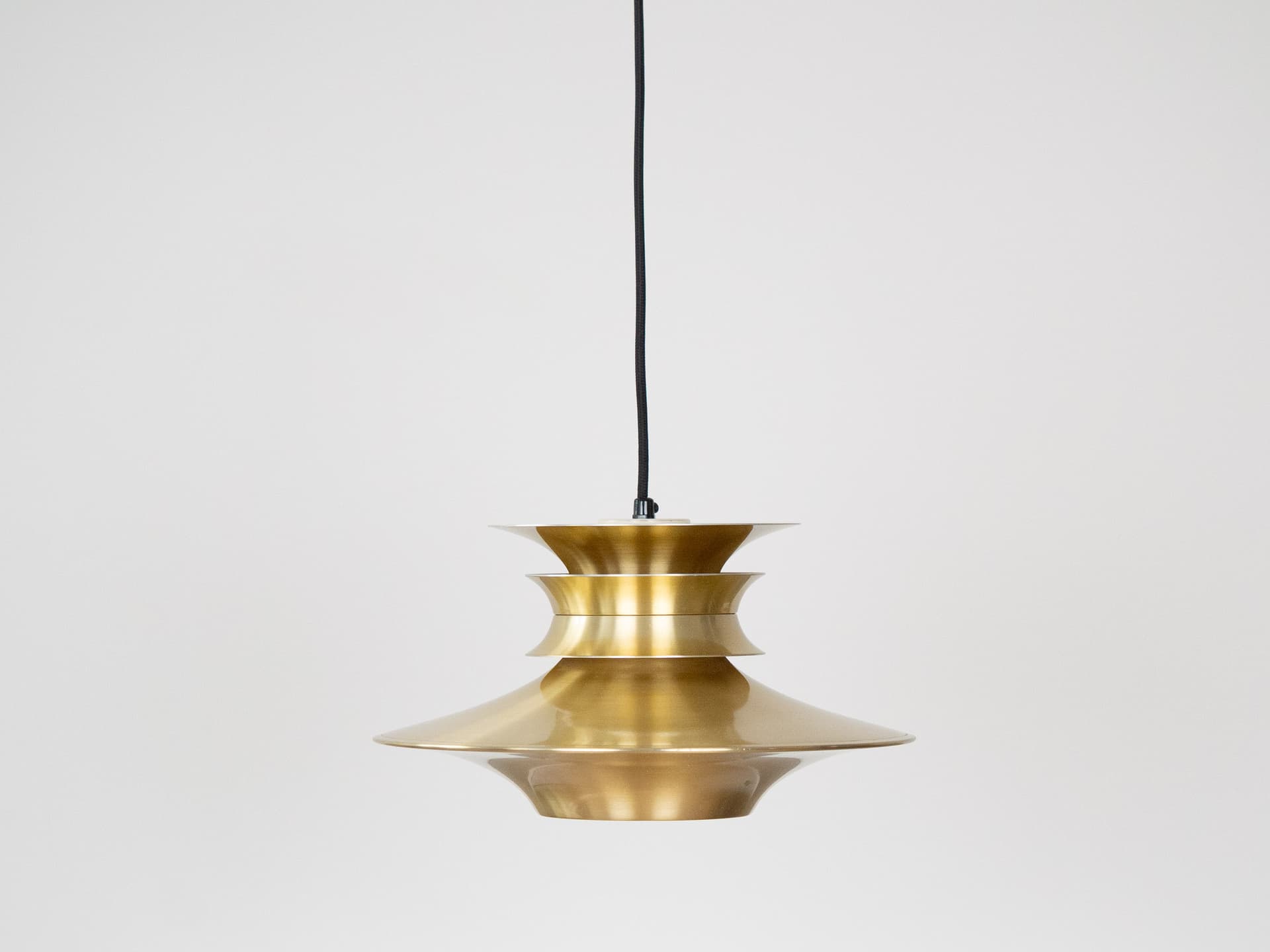 Lampa wisząca, złoty, aluminium, proj. B. Nordsted, Dania, lata 70. - 314656