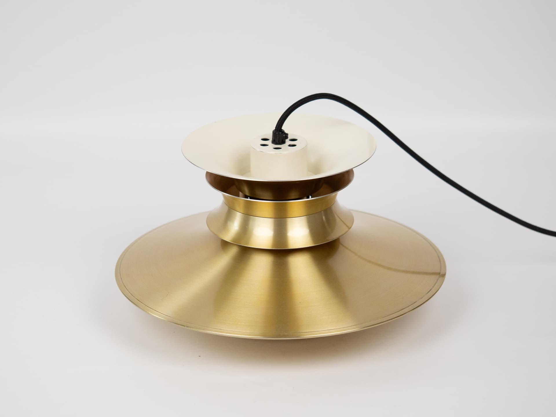 Lampa wisząca, złoty, aluminium, proj. B. Nordsted, Dania, lata 70. - 314657