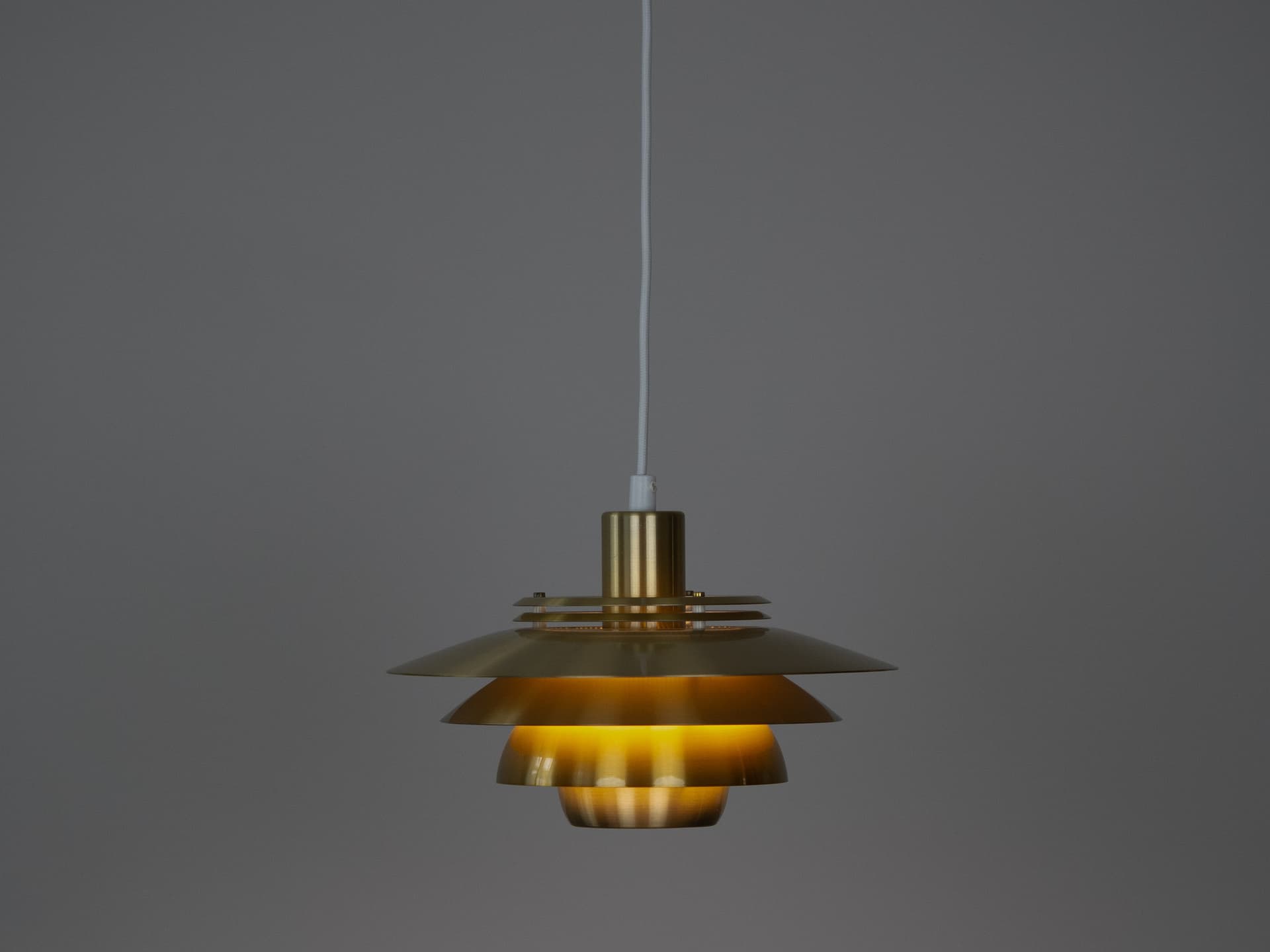Para lamp wiszących Verona, aluminium złoty, proj. K. Wiborg, Jeka, Dania, lata 80. - 314681