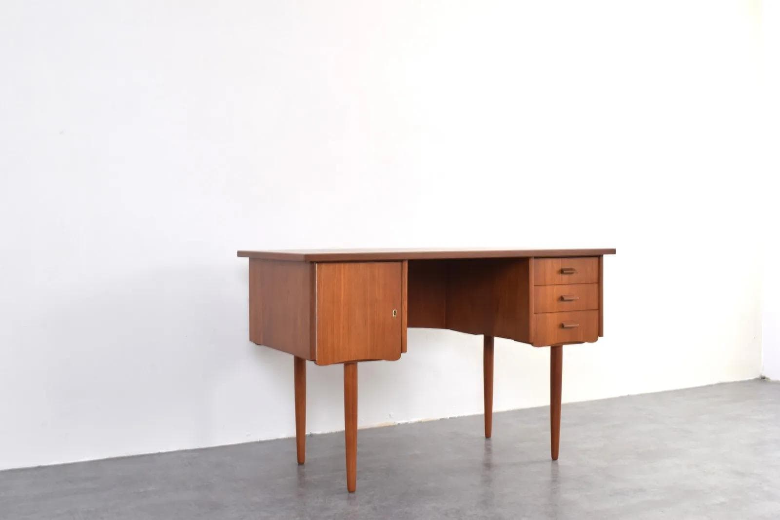 Desk, brown teak, Denmark, 1960s - 316303