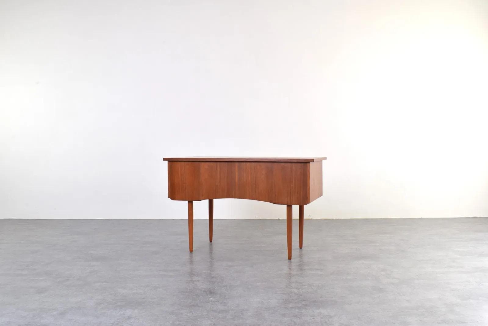 Desk, brown teak, Denmark, 1960s - 316304
