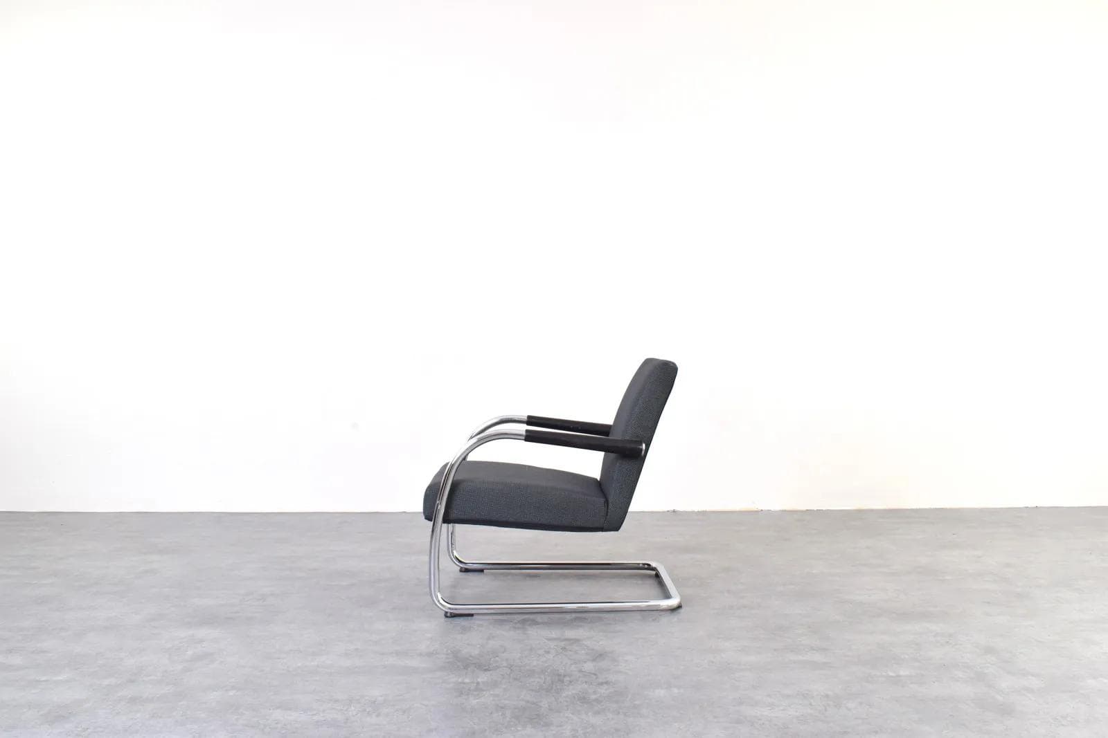 Para foteli Visalounge, szary, skóra czarna, chrom, proj. A. Citterio, Vitra, Szwajcaria - 316255