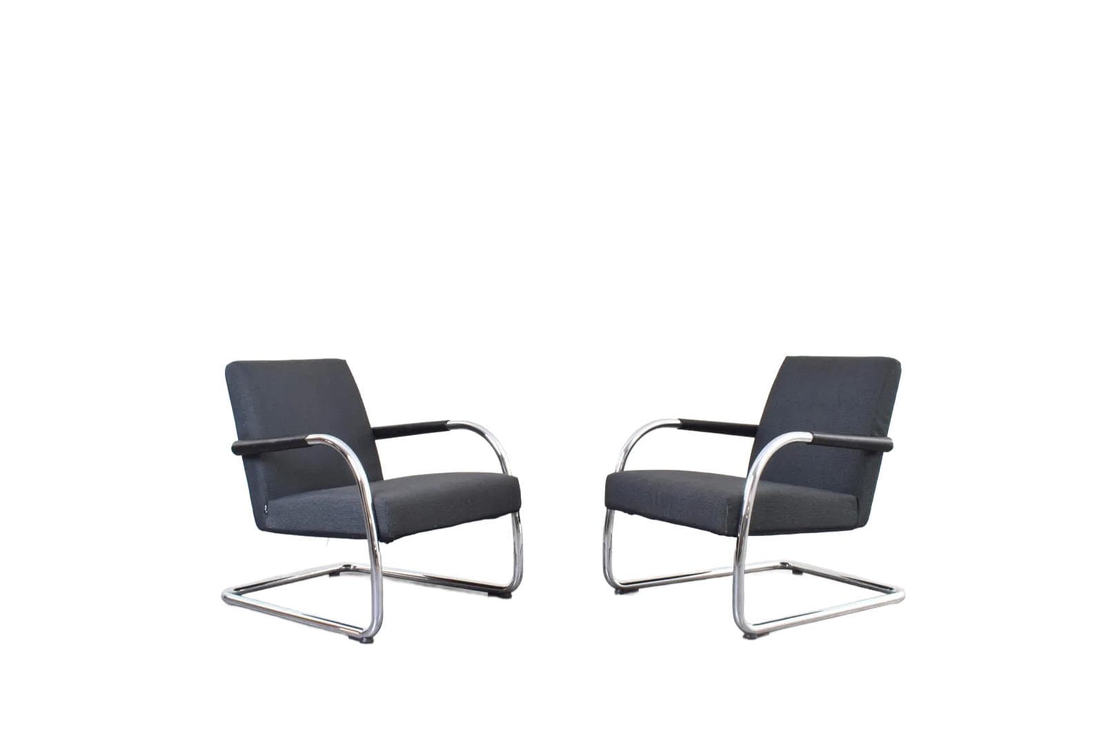 Para foteli Visalounge, szary, skóra czarna, chrom, proj. A. Citterio, Vitra, Szwajcaria
