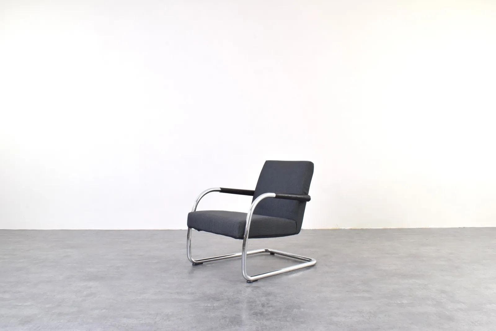 Para foteli Visalounge, szary, skóra czarna, chrom, proj. A. Citterio, Vitra, Szwajcaria - 316258
