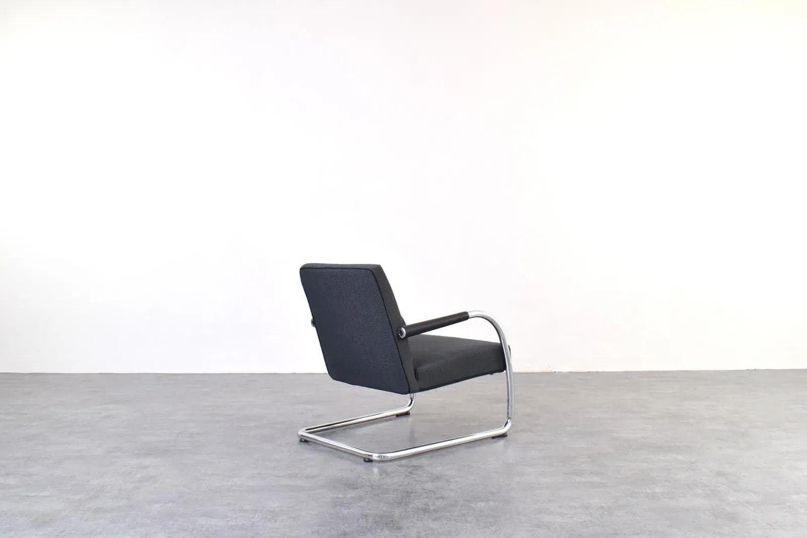 Para foteli Visalounge, szary, skóra czarna, chrom, proj. A. Citterio, Vitra, Szwajcaria - 316253