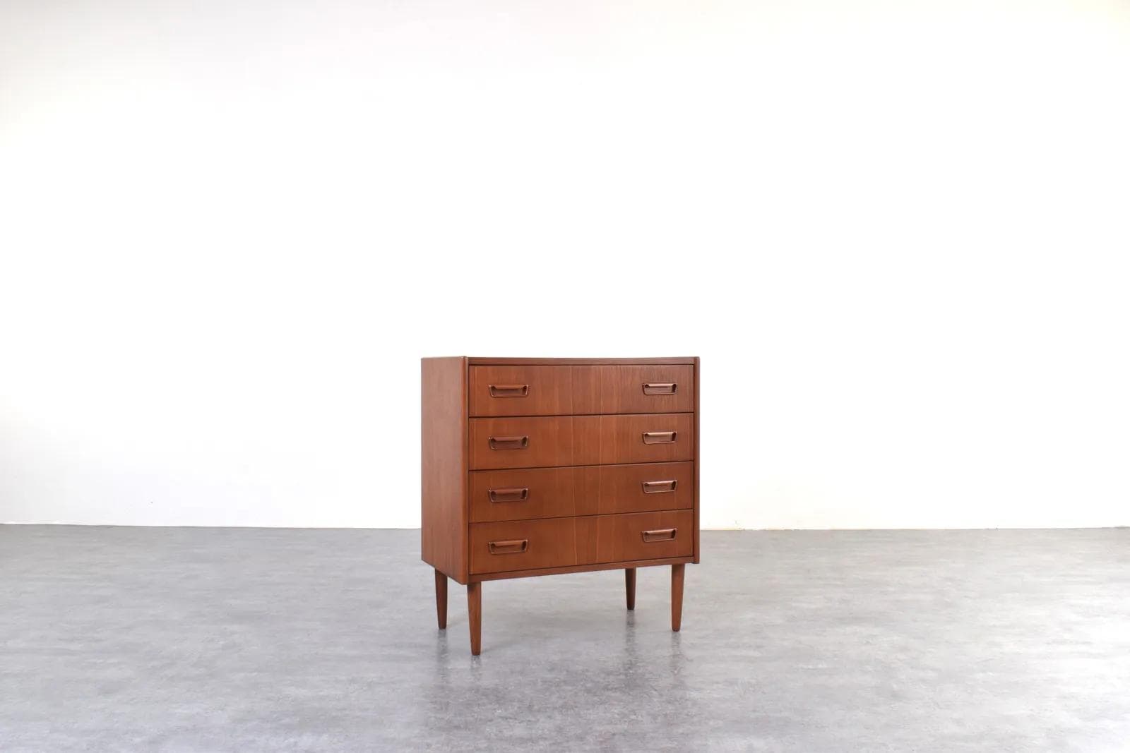 Chest of drawers, brown, teak, Denmark, 1960s. - 316228