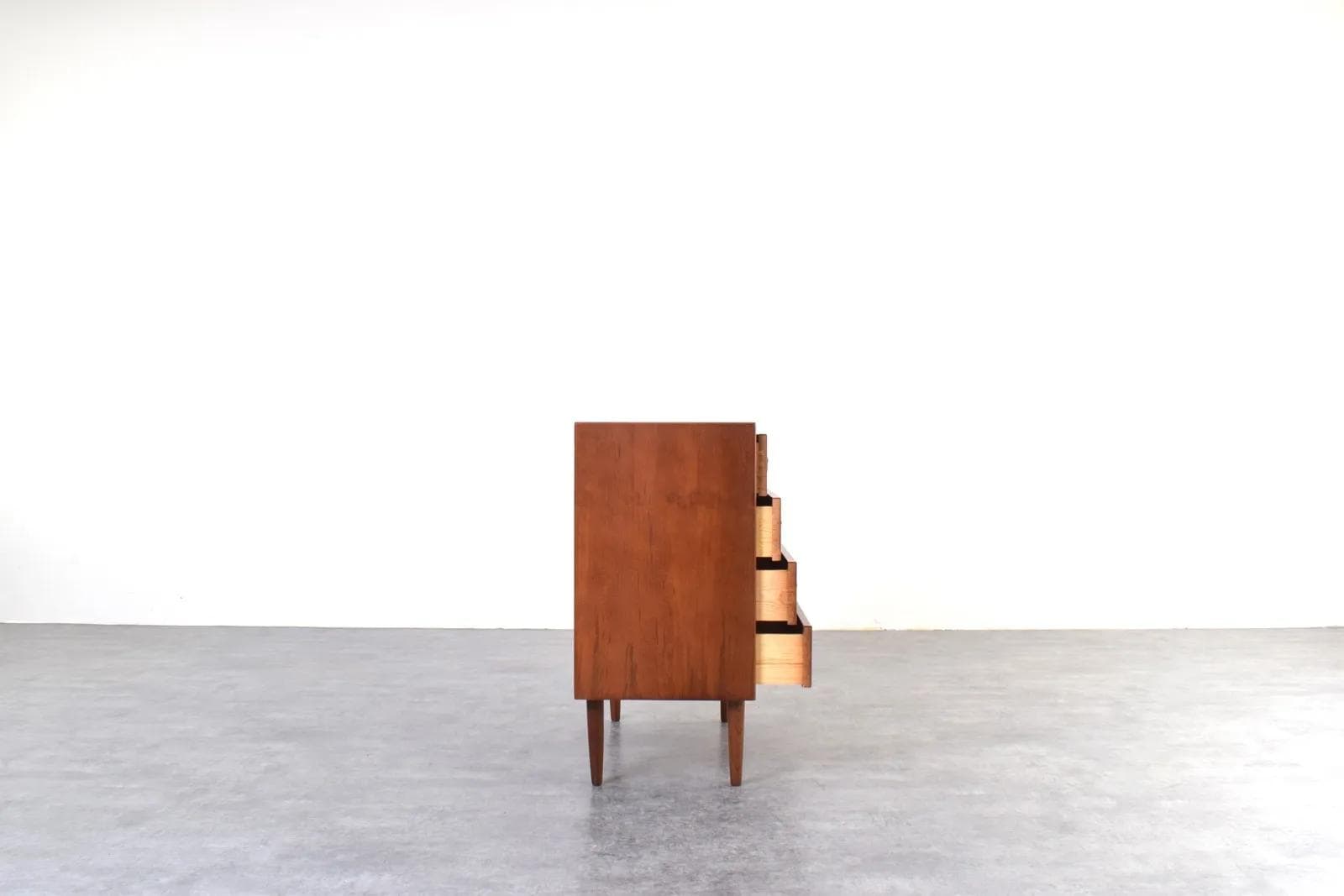Chest of drawers, brown, teak, Denmark, 1960s. - 316224