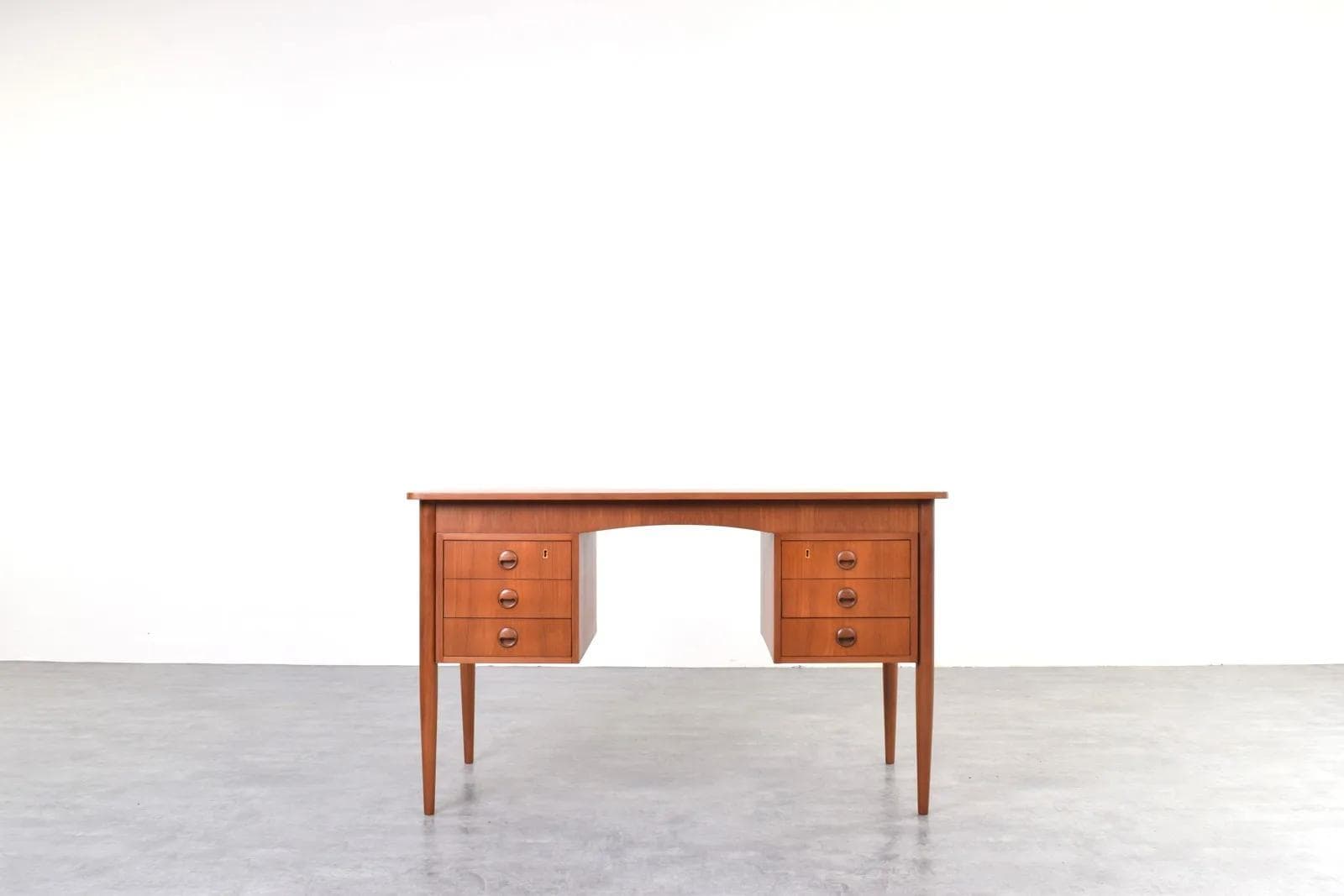 Desk, brown teak, Denmark, 1960s. - 316108