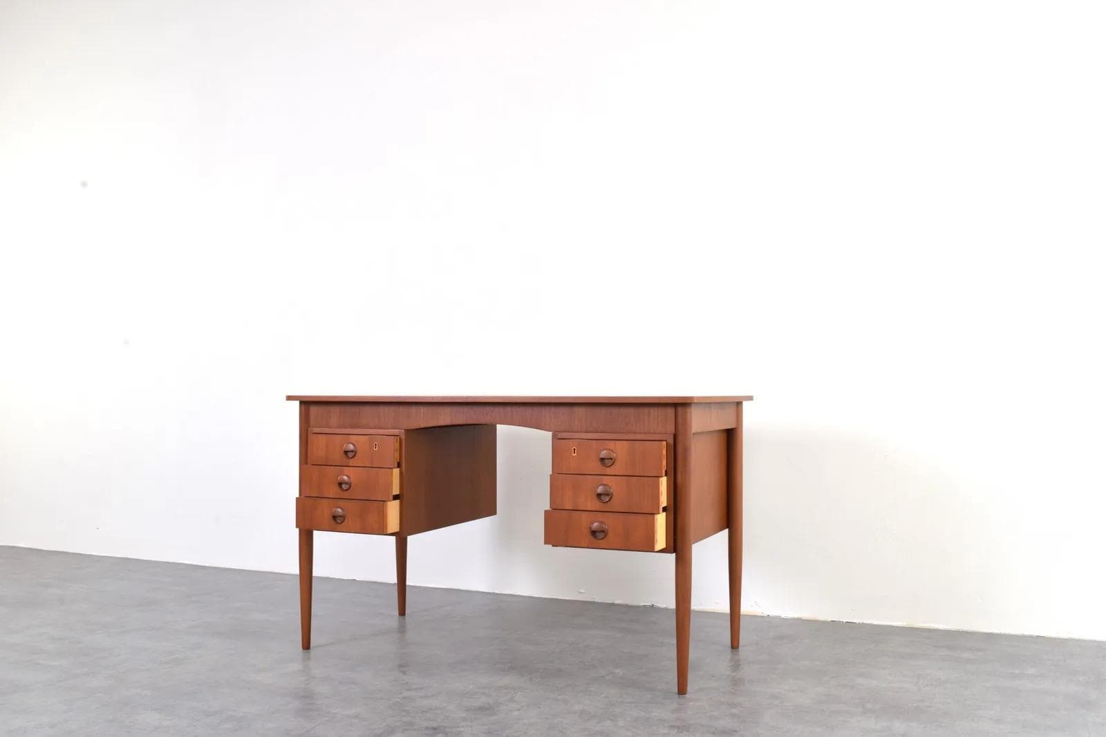 Desk, brown teak, Denmark, 1960s. - 316115
