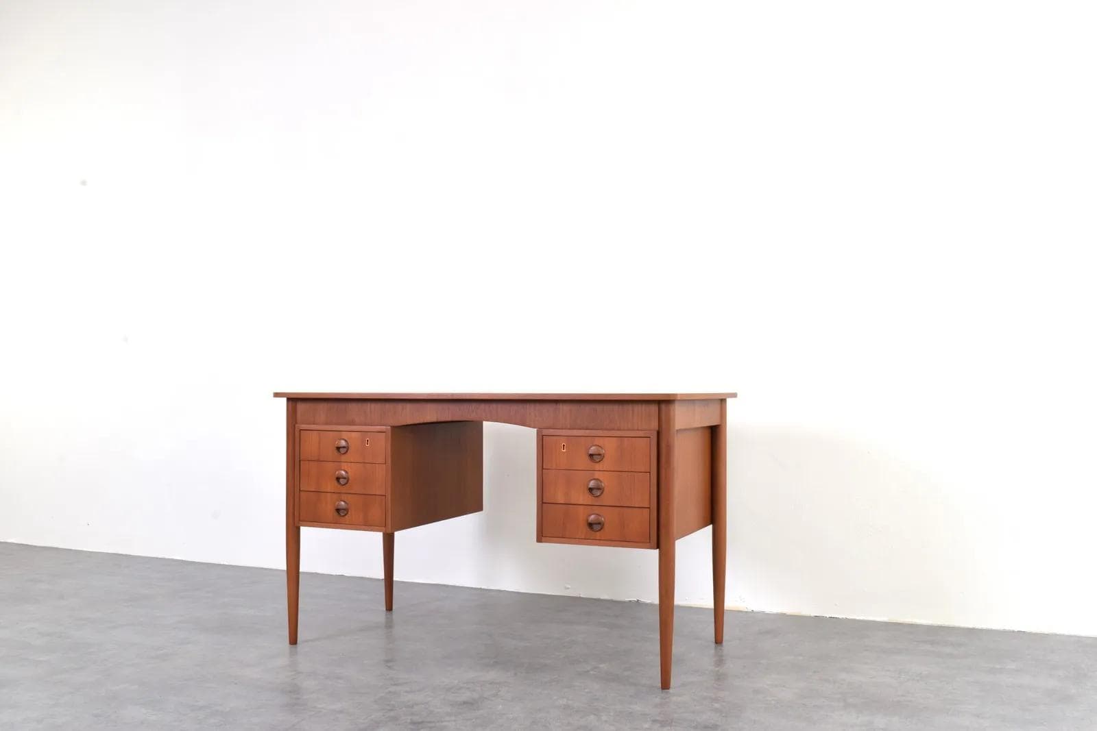 Desk, brown teak, Denmark, 1960s. - 316116