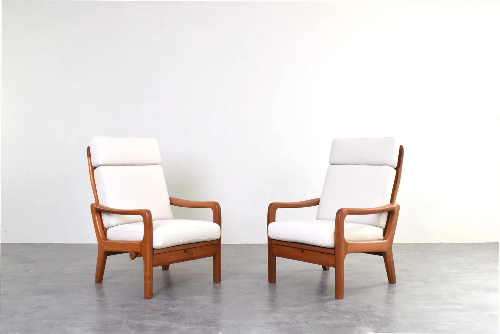 Para foteli, teak brązowy, bawełna beżowa, proj. J. Kristensen, Glostrup Møbelfabrik, Dania, lata 60. - 316040