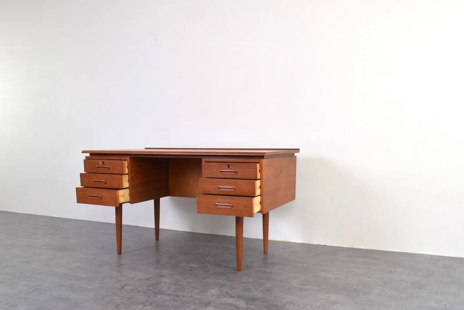 Desk, brown, teak, Denmark, 1960s - 316019