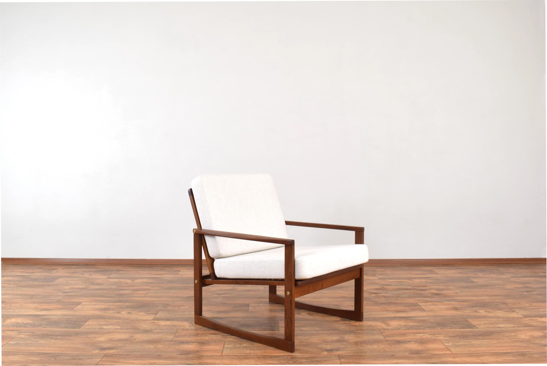 Fotel, teak brązowy, tkanina beżowa, Dania, lata 60. - 315903