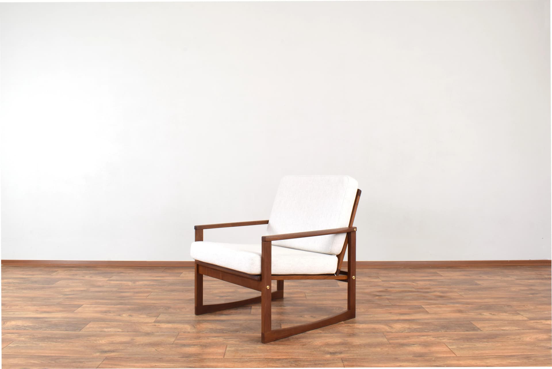 Fotel, teak brązowy, tkanina beżowa, Dania, lata 60. - 315902