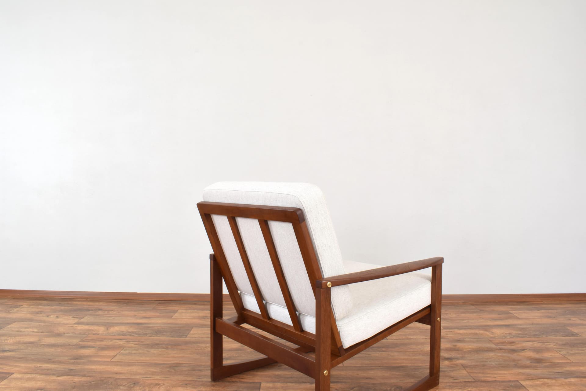 Fotel, teak brązowy, tkanina beżowa, Dania, lata 60. - 315910