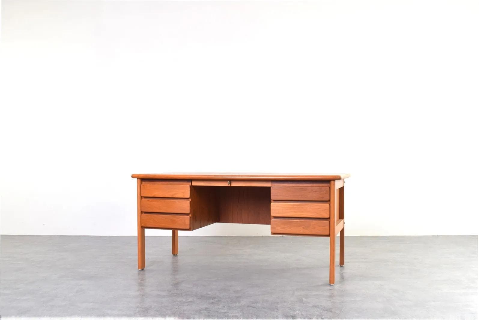 Desk, brown teak, Denmark, 1970s - 315885