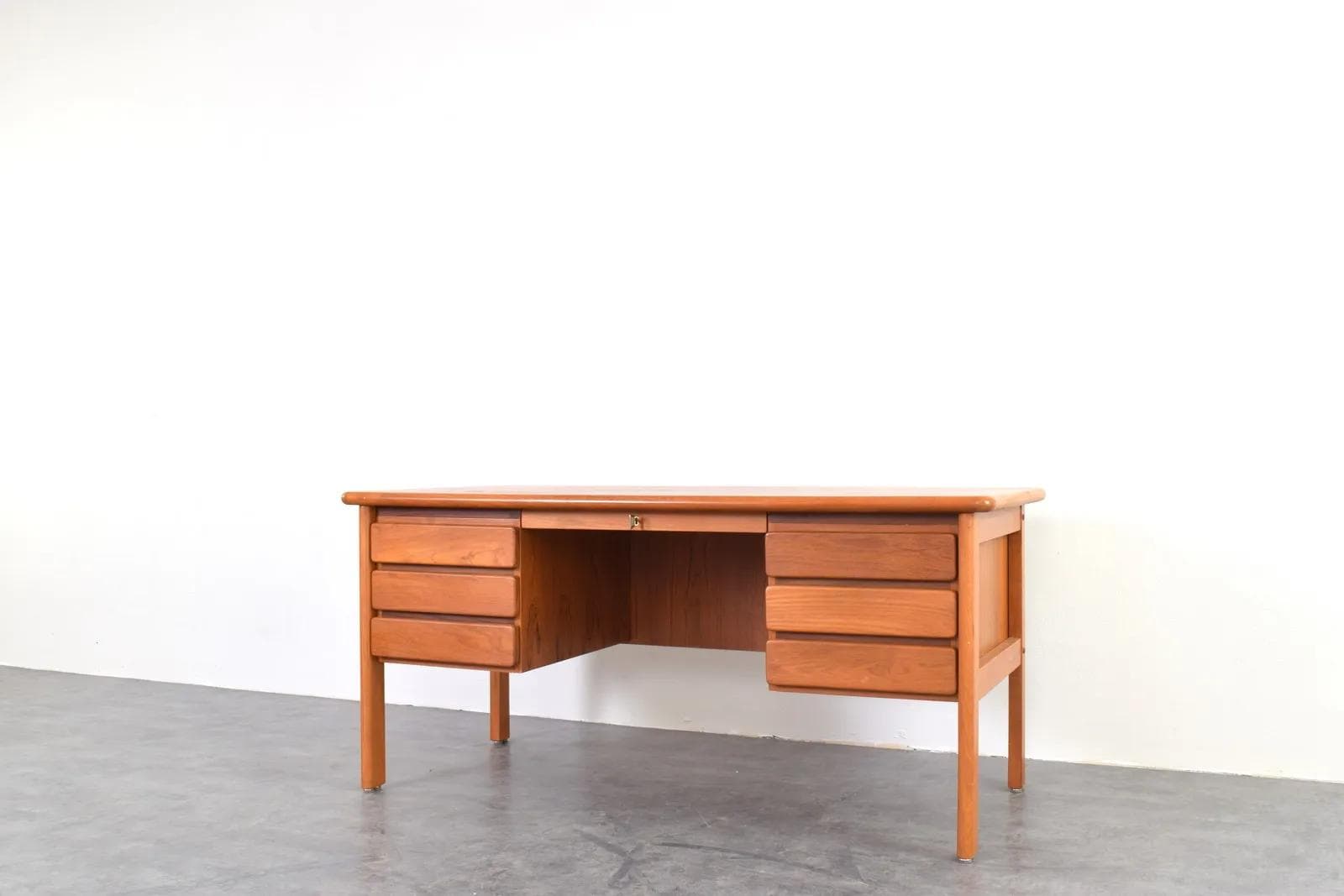Desk, brown teak, Denmark, 1970s - 315879