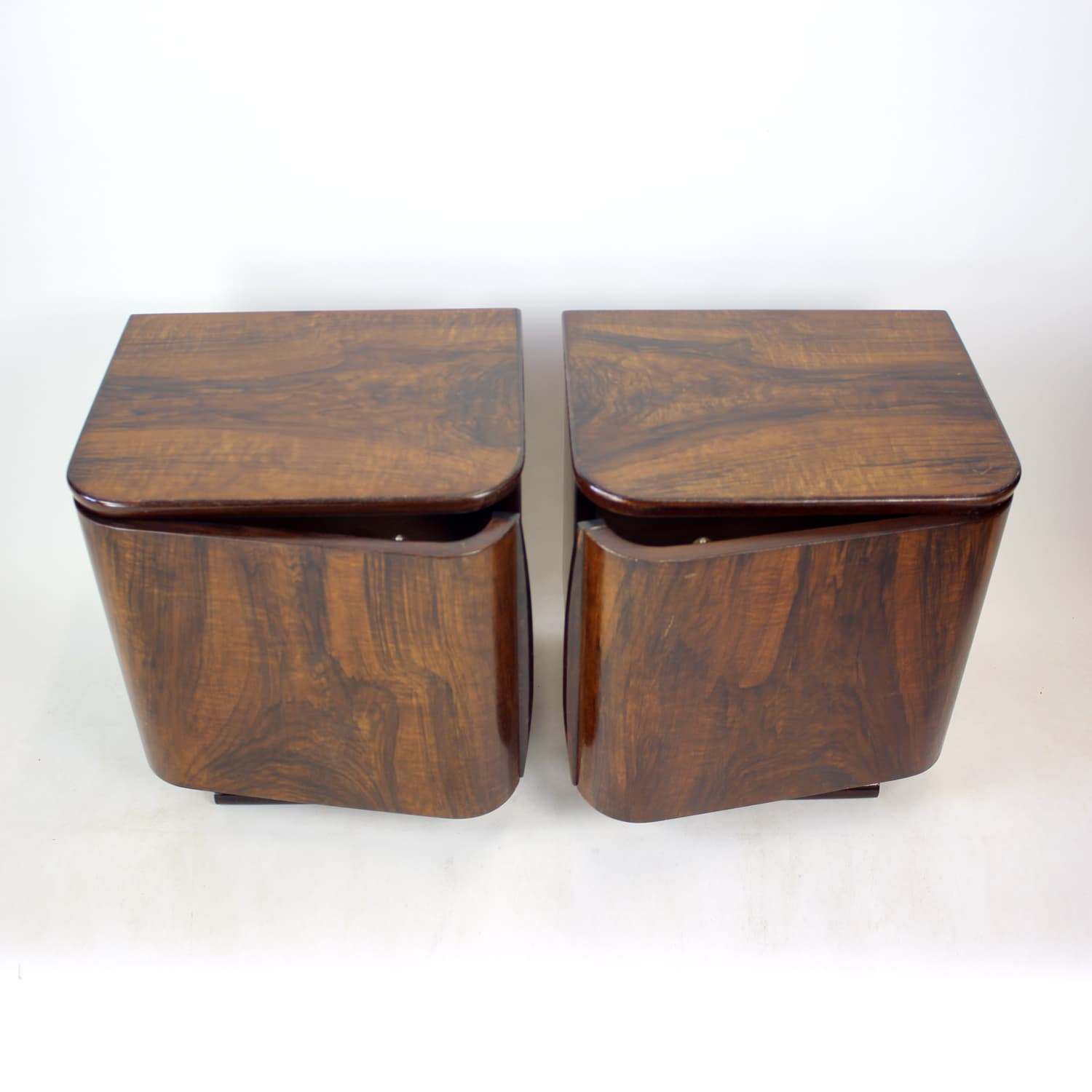 Pair of nightstands, brown, Czechoslovakia, 1950s - 314728