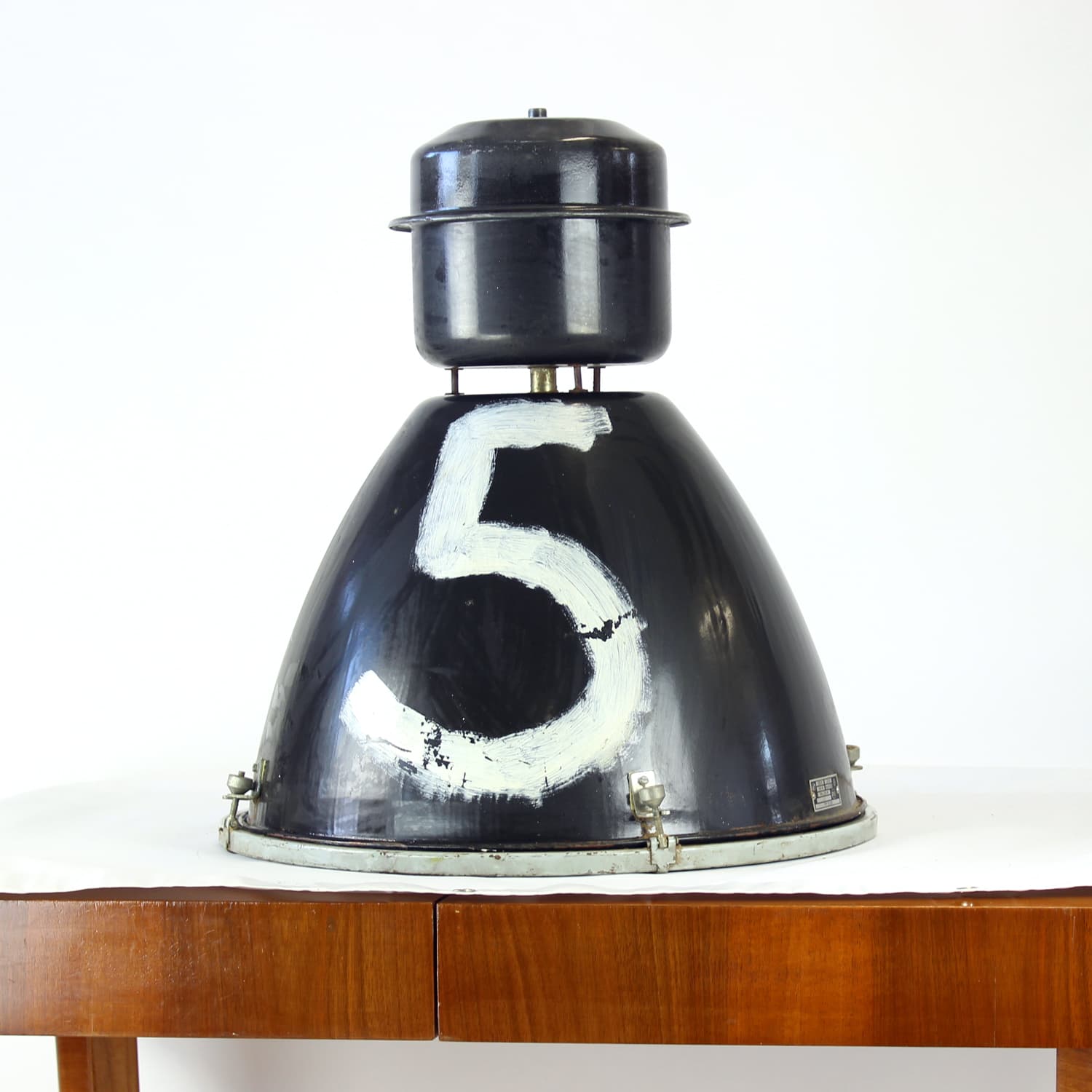 Lampa wisząca industrialna, czarna, metal, szkło, Elektrosvit, Czechosłowacja, lata 60. - 314746