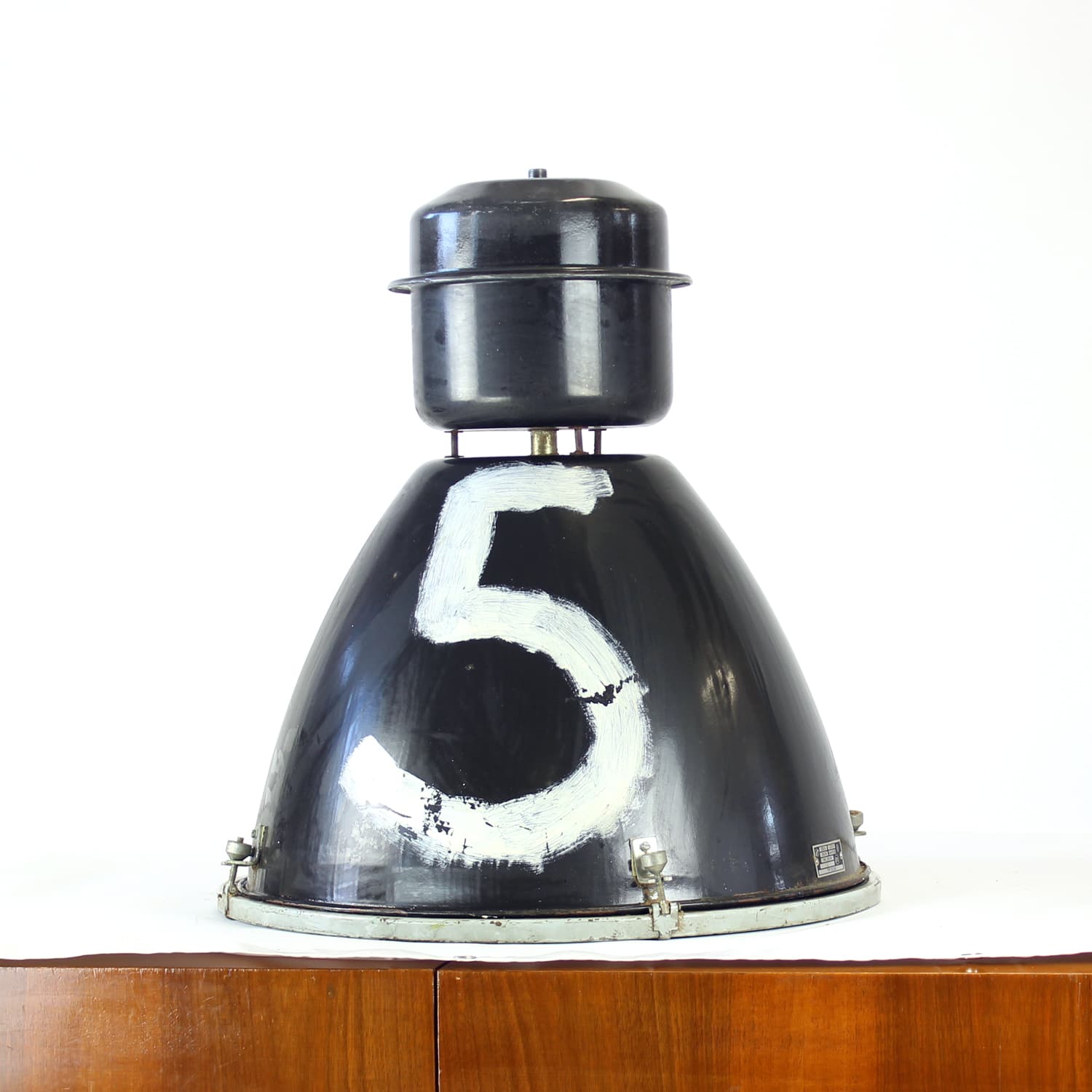 Lampa wisząca industrialna, czarna, metal, szkło, Elektrosvit, Czechosłowacja, lata 60. - 314745