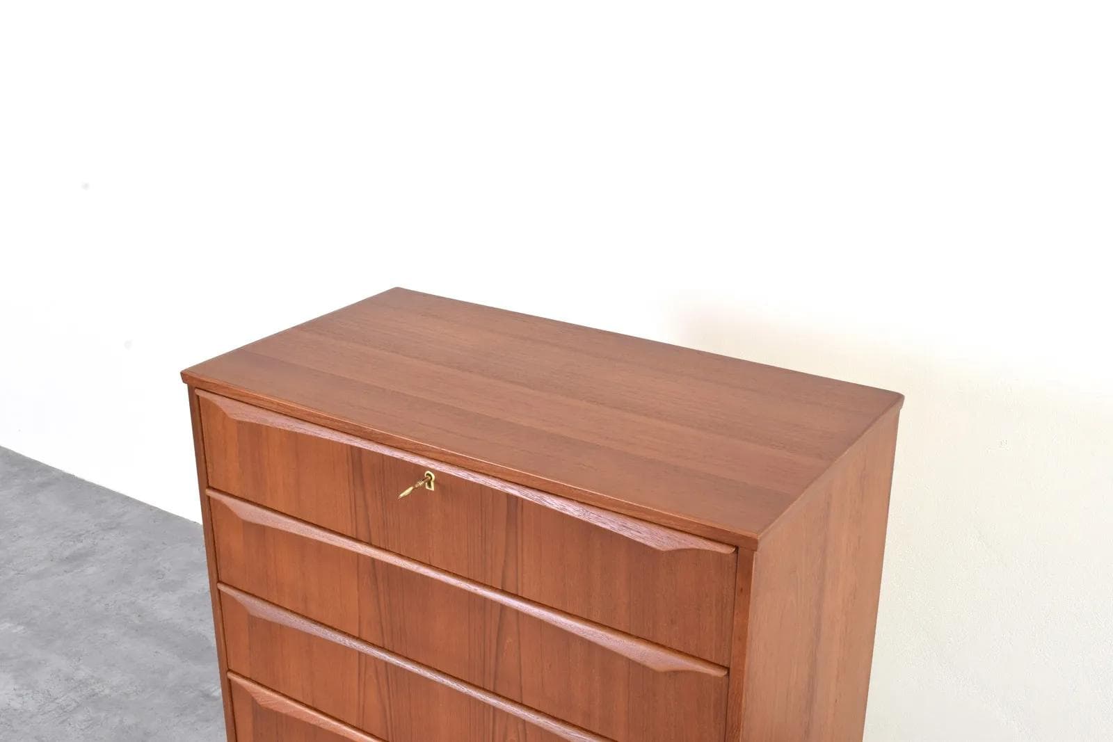Chest of drawers, brown teak, Denmark, 1960s. - 315679
