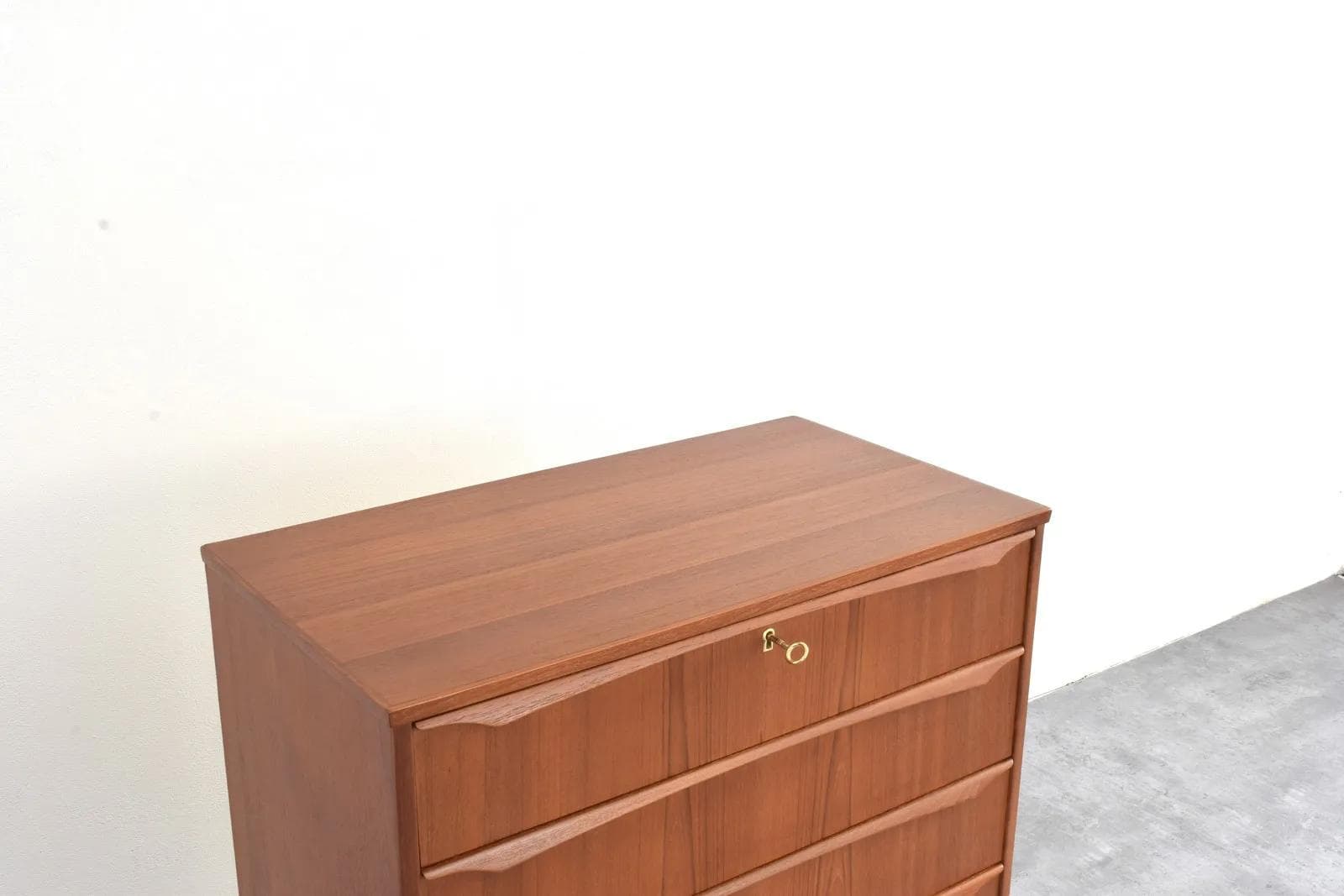 Chest of drawers, brown teak, Denmark, 1960s. - 315683