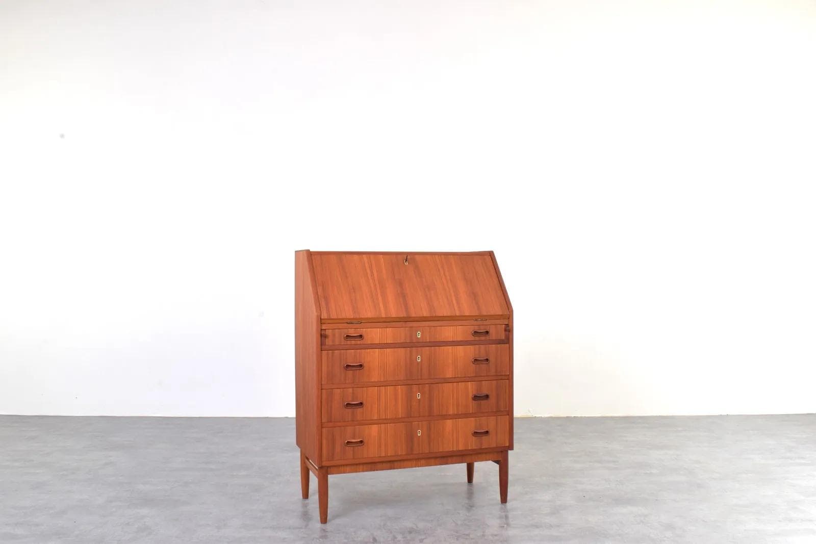 Sekretarzyk, brązowy, teak, Dania, lata 60. - 315618