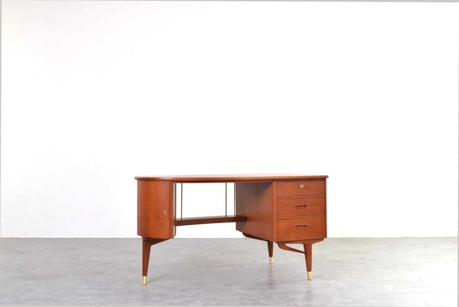 Desk model 111, brown teak, brass, Sola Møbler, Norway, 1960s. - 315601