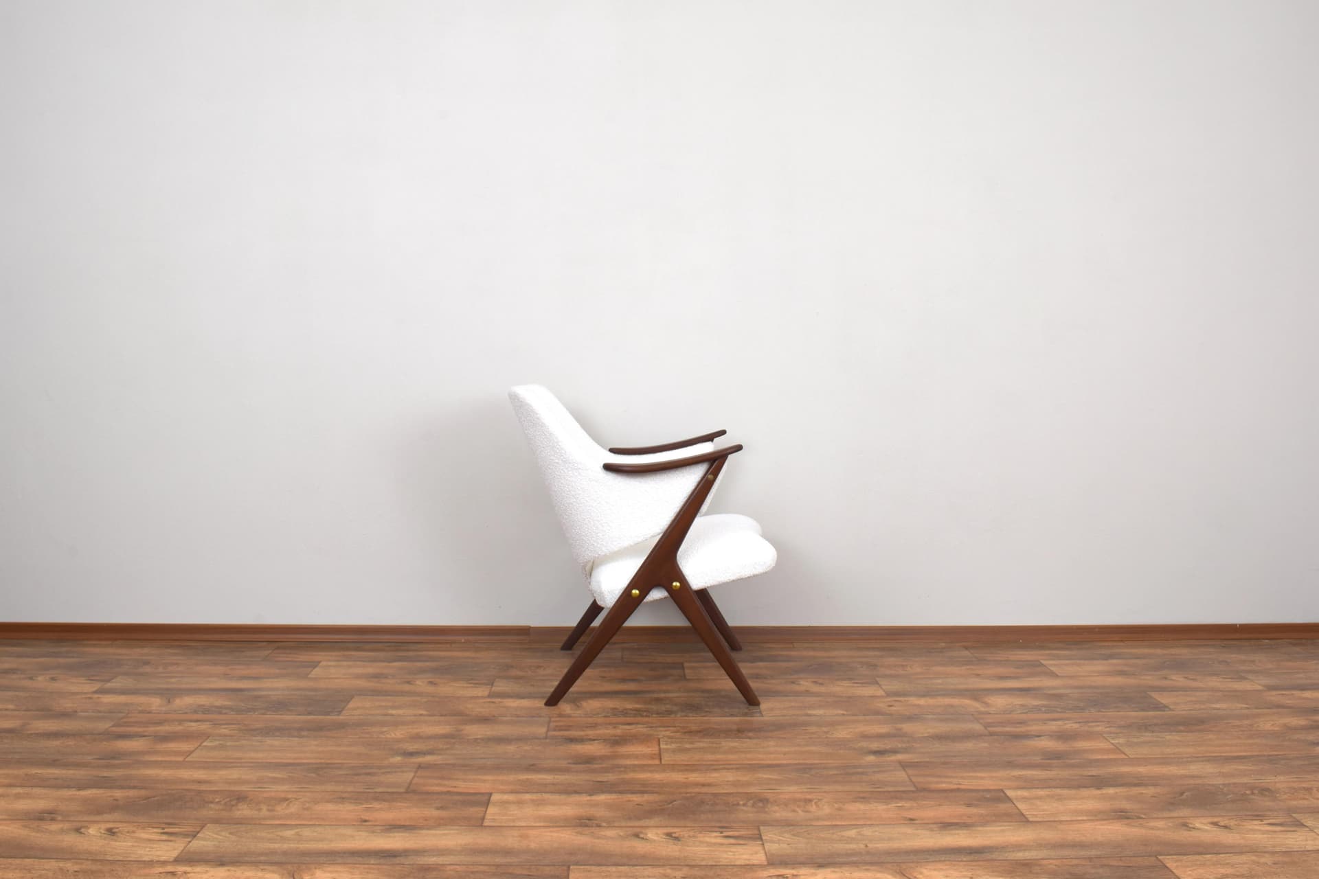 Para foteli Knott, teak brązowy, bouclé biały, Brunstad Møbelfabrikk, Norwegia, lata 60. - 315592