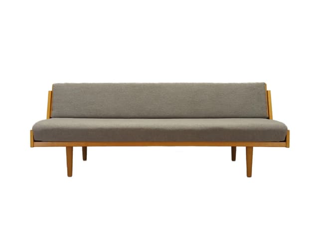 Sofa, buk jasnoszary boucle, proj. H. J. Wegner, Getama, Dania, lata 60. - WYMIARY