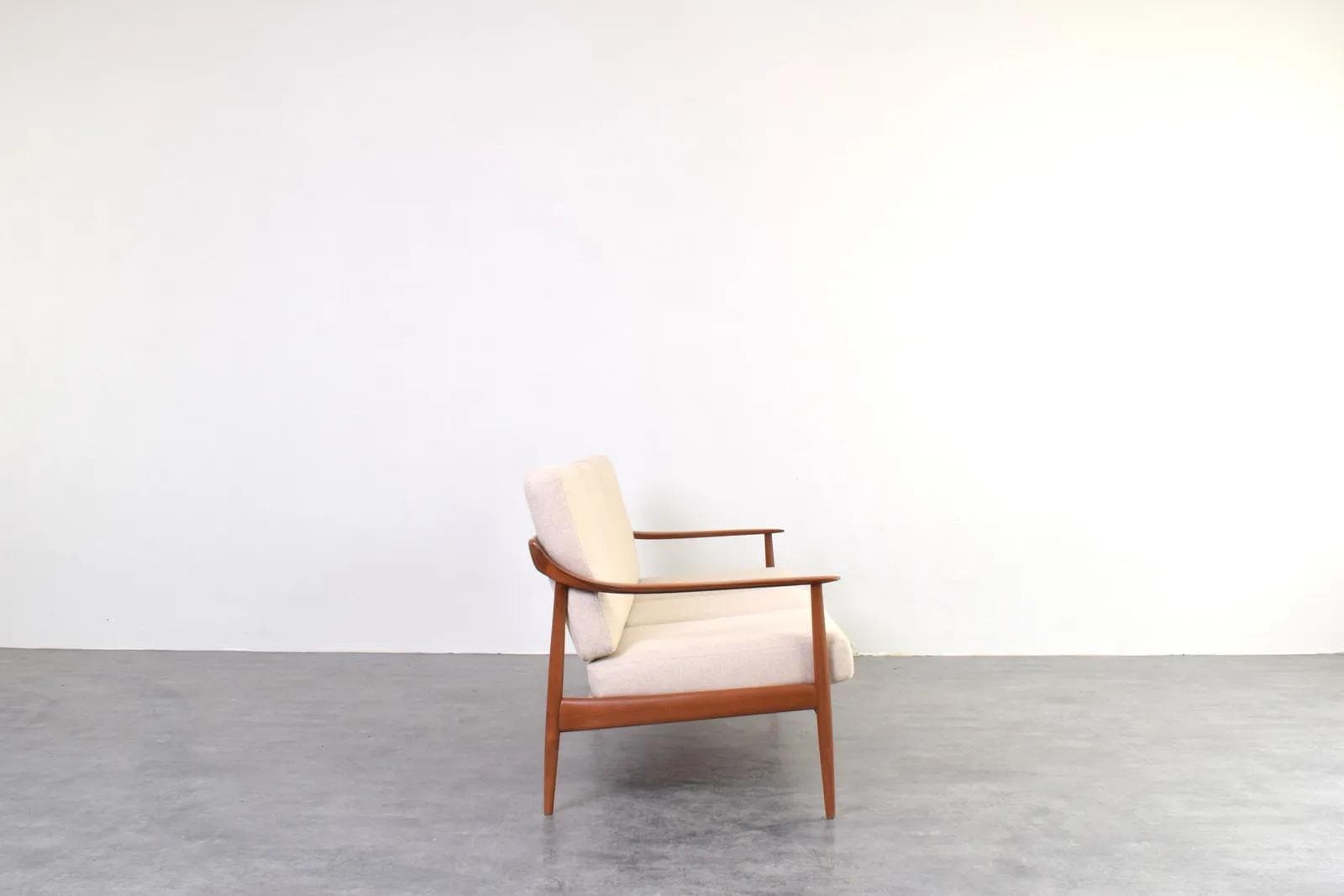 Sofa Knoll Antimott, teak brązowy, wełna beżowa, Walter Knoll / Wilhelm Knoll, Niemcy, lata 60. - 315525