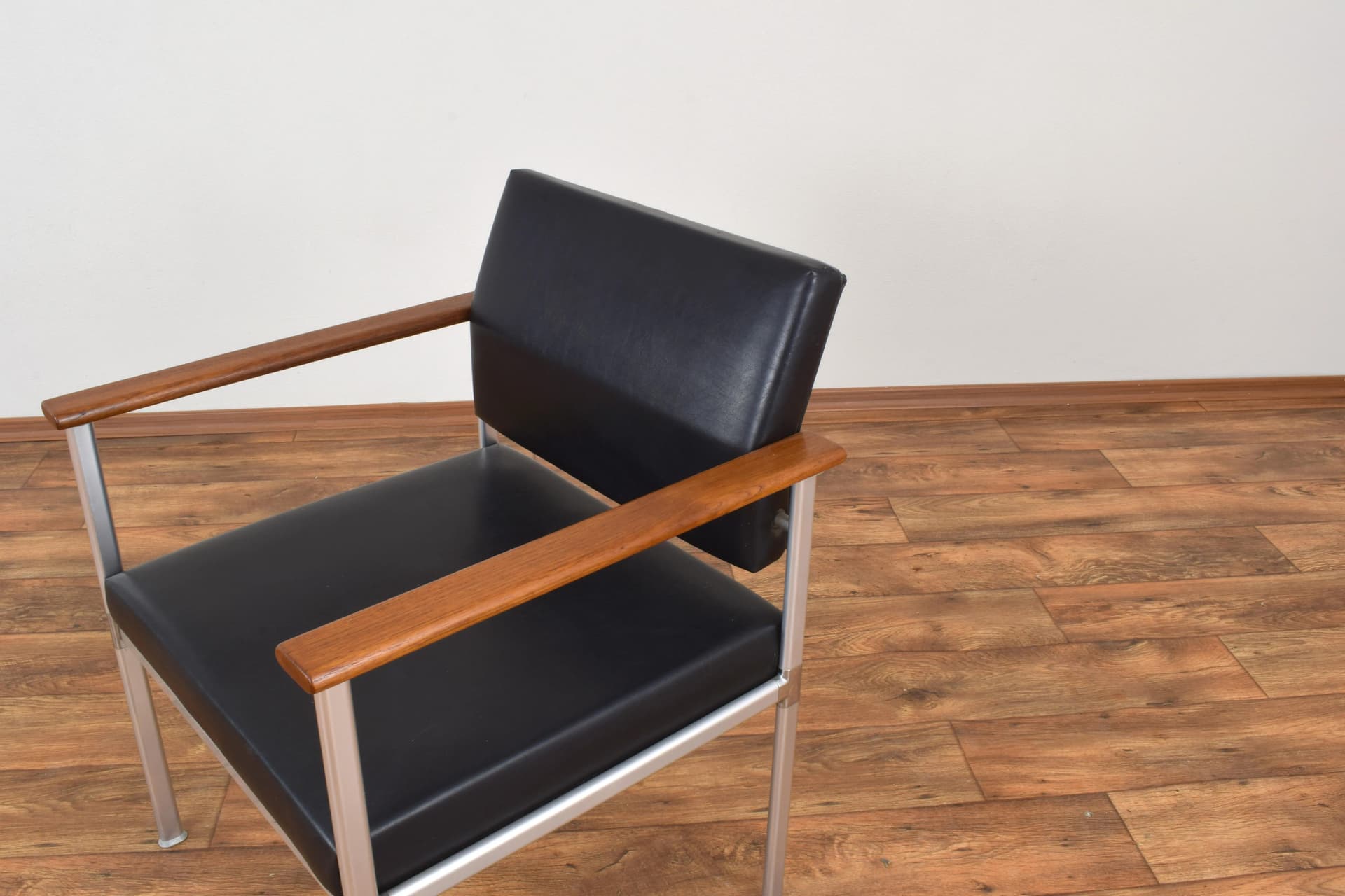 Fotel, aluminium czarne, teak brązowy, Lübke, Niemcy, lata 60. - 315377