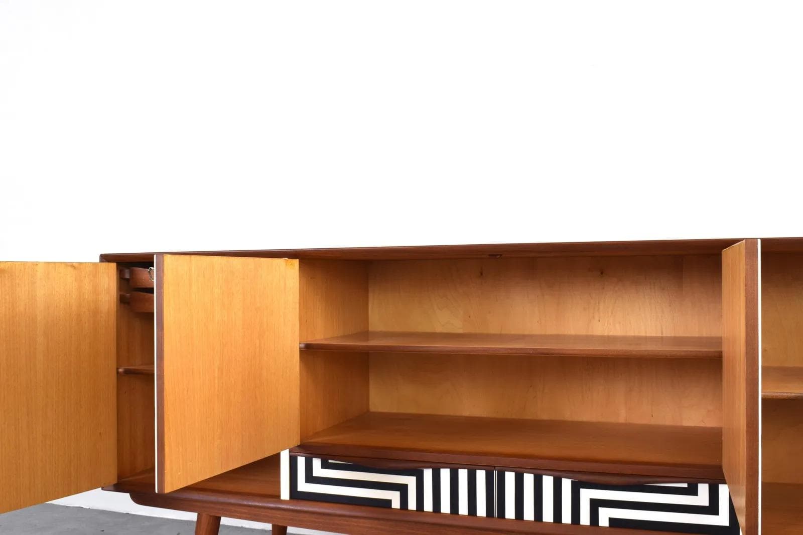 Sideboard, teak brązowy, Norwegia, lata 60. - 315263
