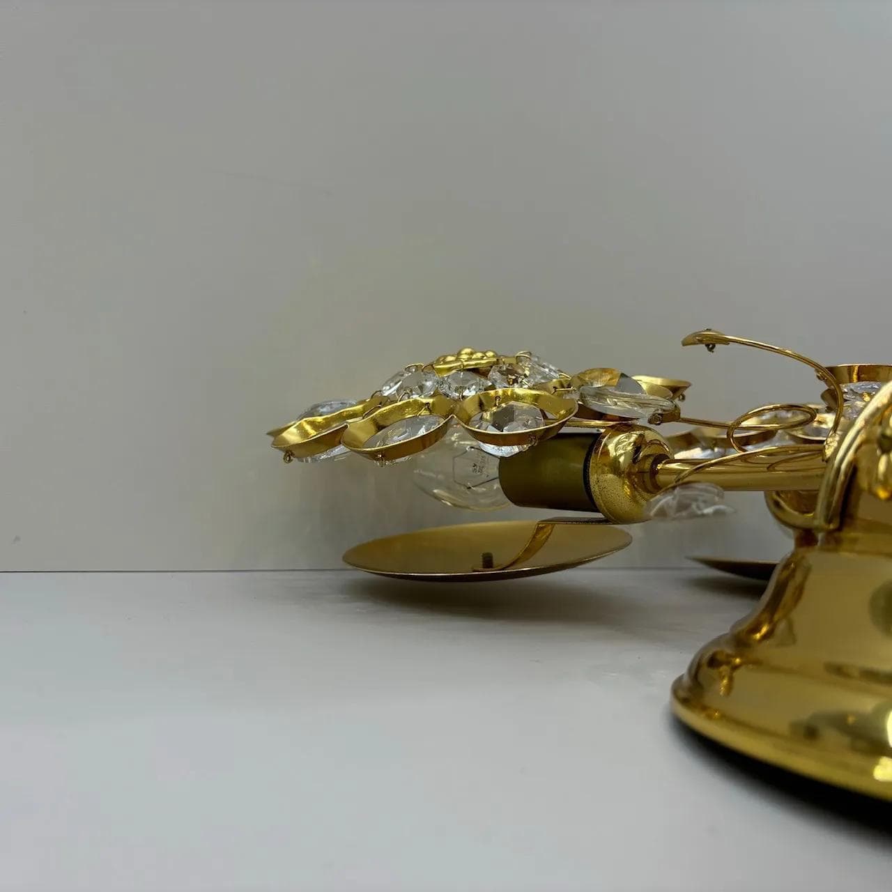 Kinkiet floralny, Palwa, kryształ złocony mosiądz, Niemcy, lata 70. - 23215